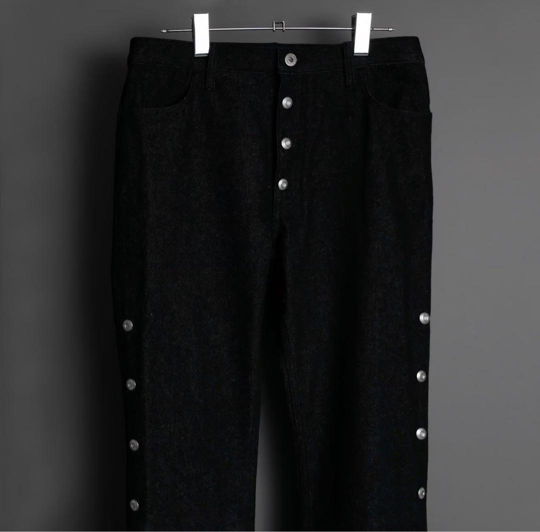 ち*ん様 SHIKITARI Side snap bell-bottom den SHIKITARI Side Snap Bell-Bottom Denim (Size M)