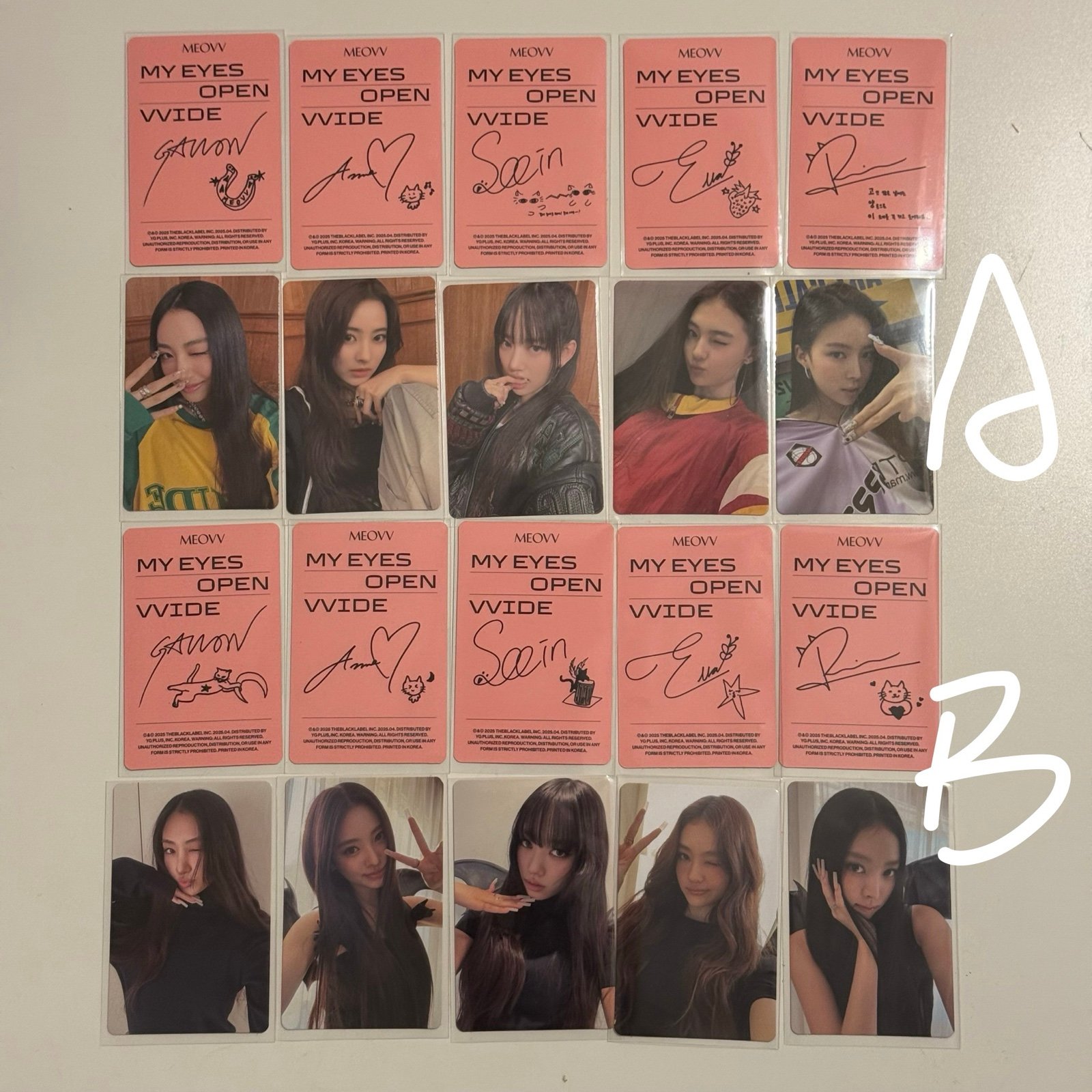 MEOVV 1ST EP ALBUM MY EYES OPEN VVIDE PC SET ( Grill Ver)