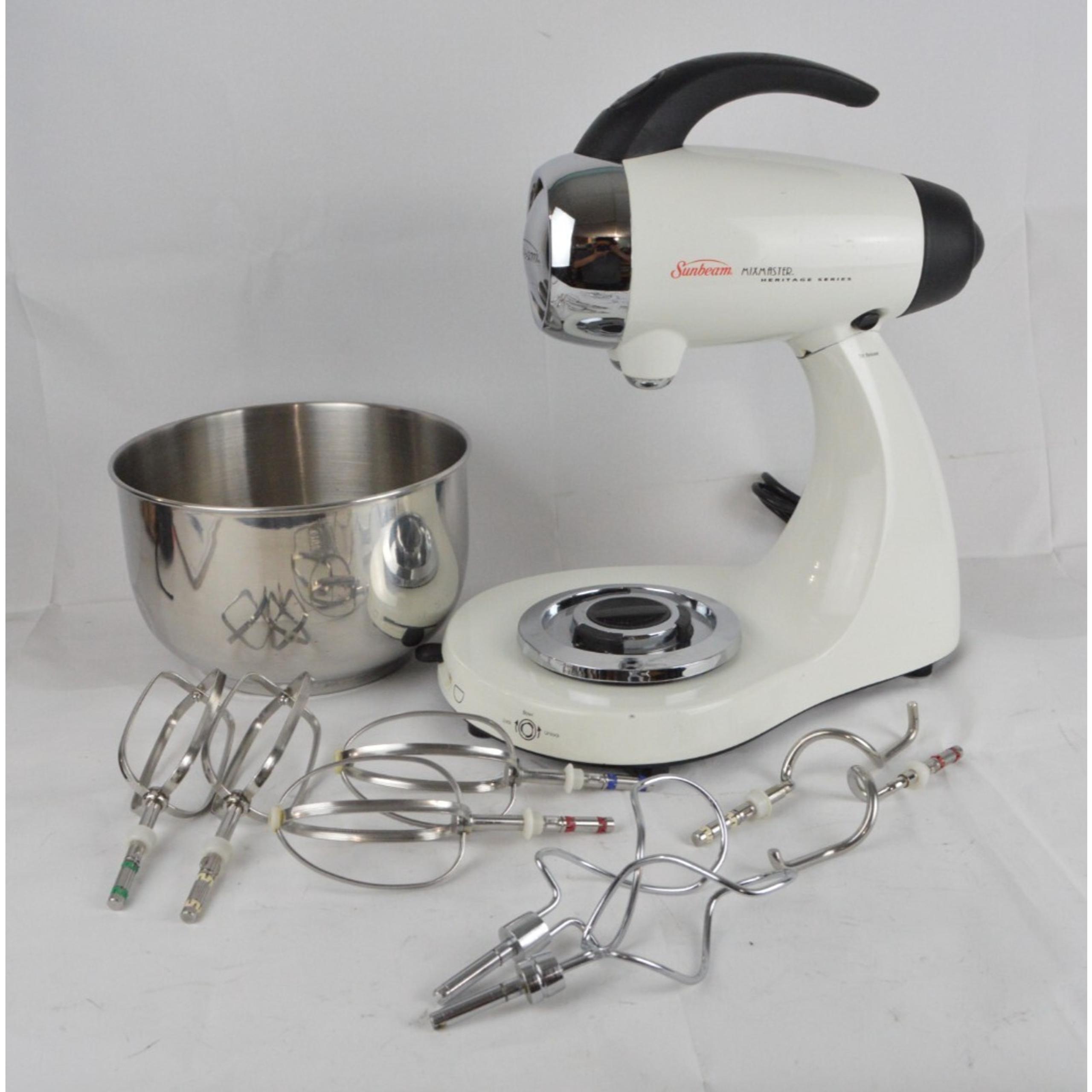 Sunbeam Mixmaster Heritage Series Countertop Stand Mixer 2346-000 W-Bowl Beaters