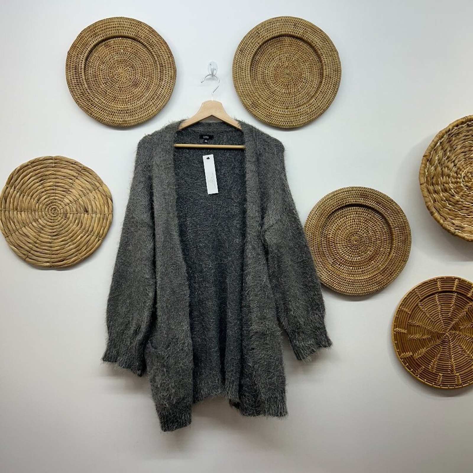 NEW VICI Lucca Gray Fuzzy Belted Timeless Touch Pocketed Cardigan Sweater Large
