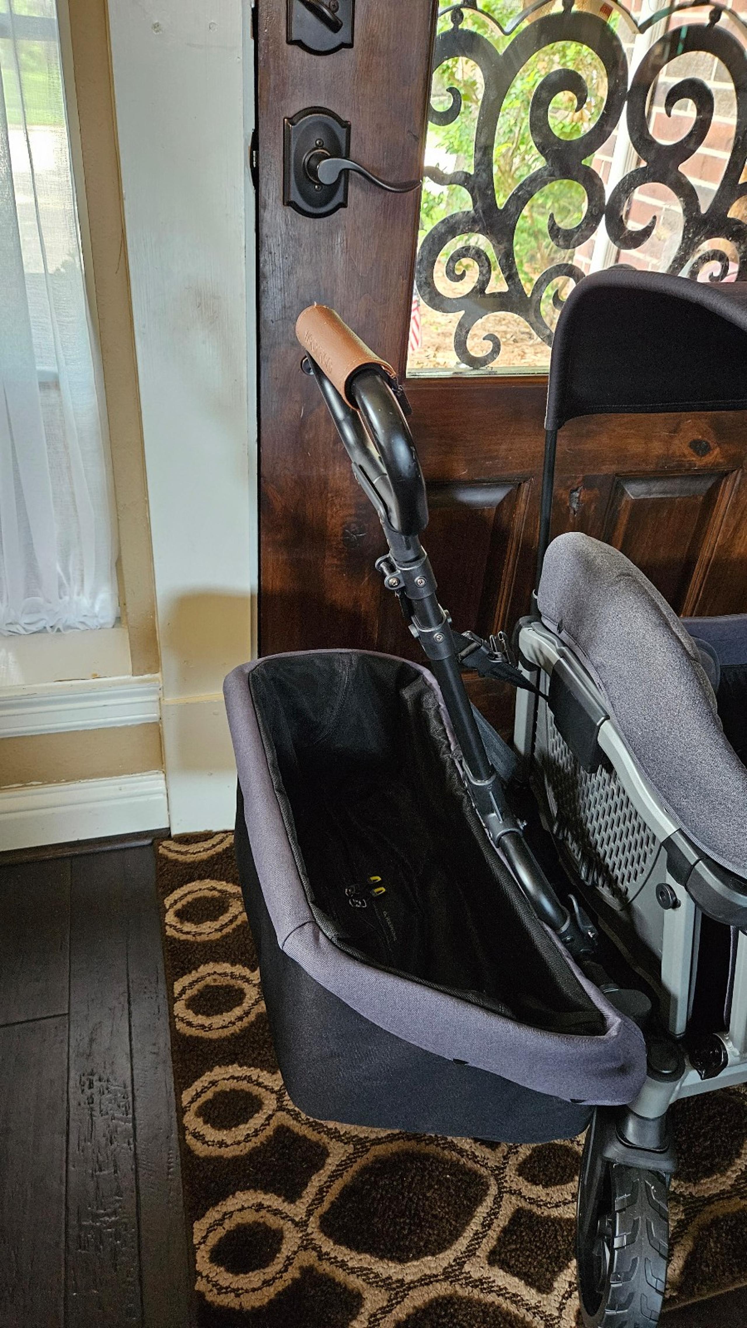 Veer city rear basket and pull handle