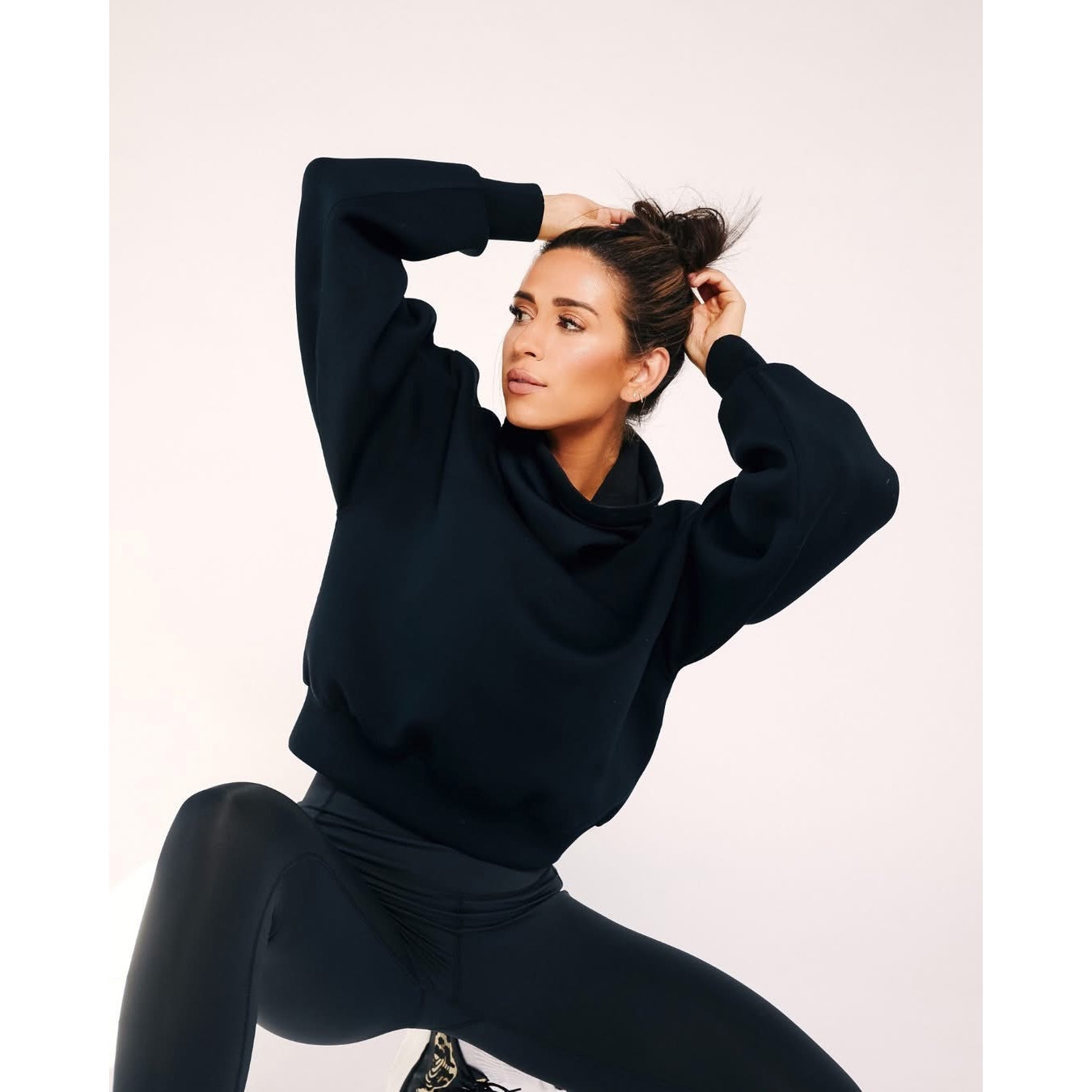 IVL Collective Long Sleeve Cowl Funnel Neck Scuba Shirt Top Black Size Small