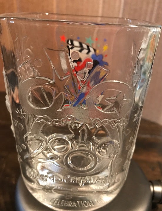 Mickey outlet Mouse 2000 glass