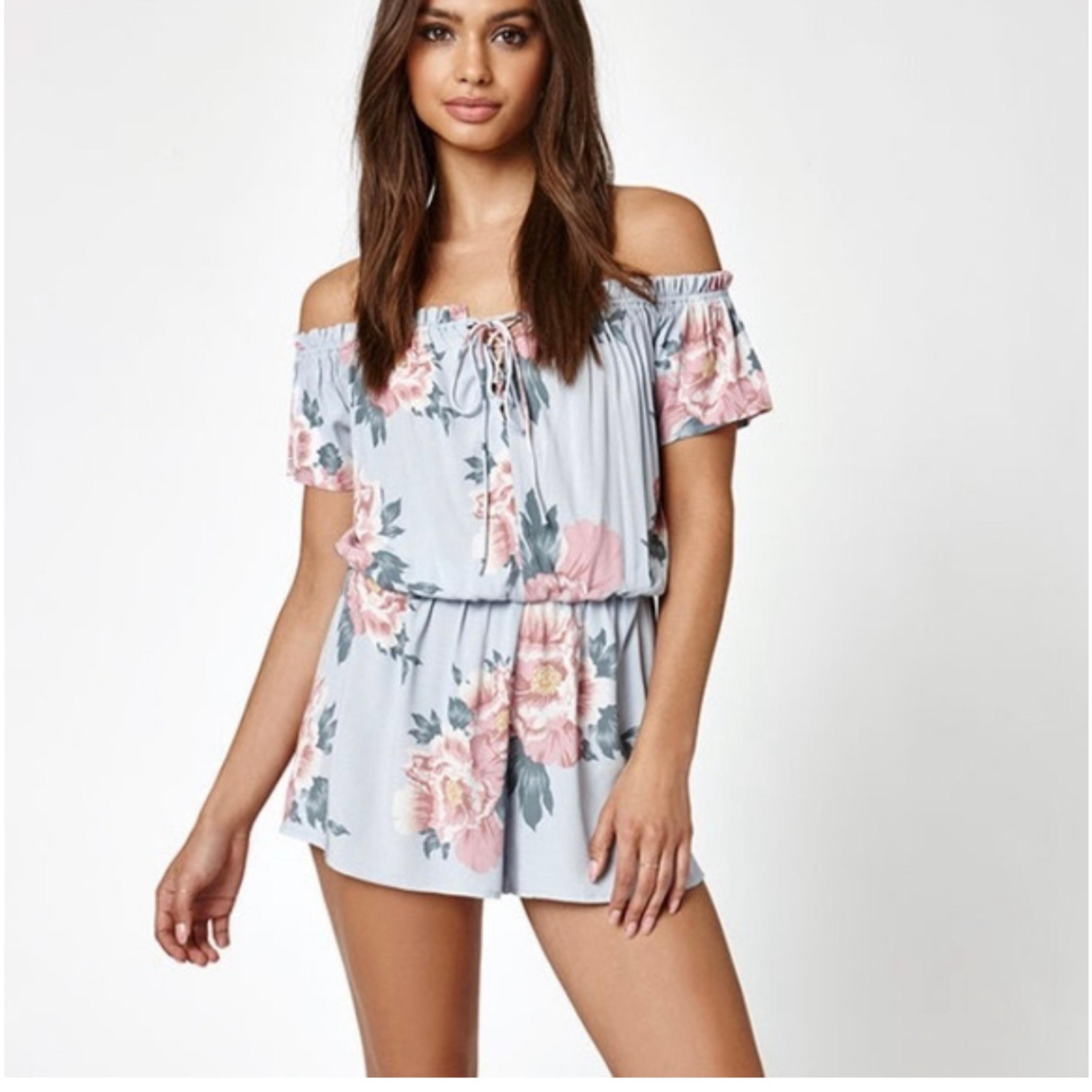 Kendall and Kylie Blue Floral Off the Shoulder Rayon Romper Size Small
