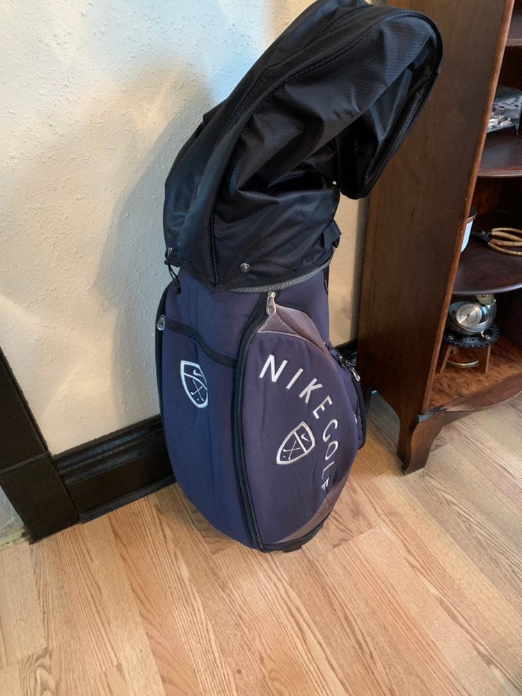 Nike golf bag