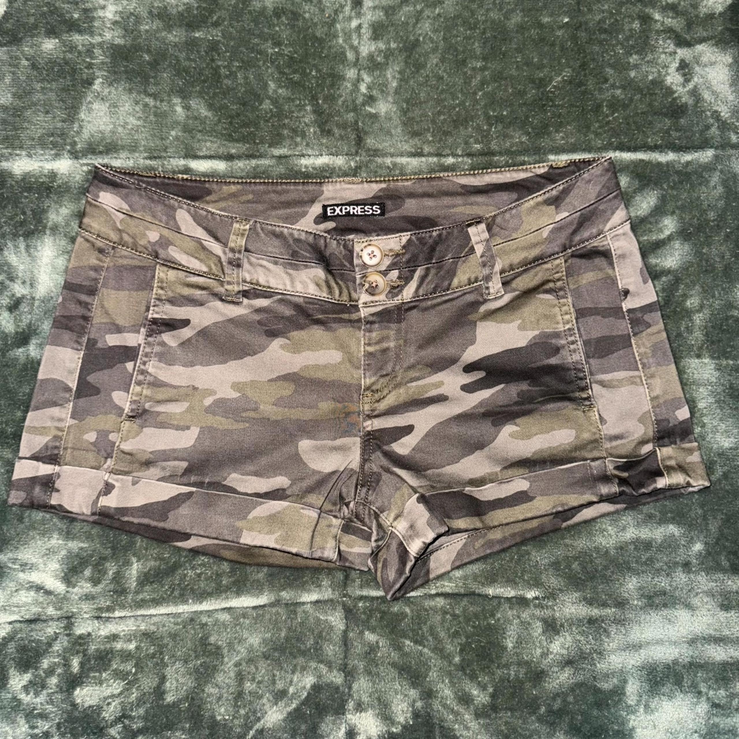 Express Cut-Off Shorts Women's 2 Camo Camouflage Cotton Micro Shorts Y2K 2000s