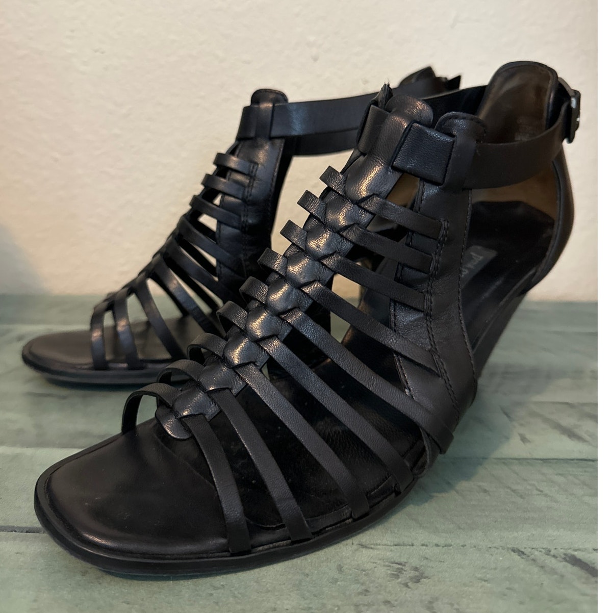 Paul Green Size 9 Christy Black Leather 3 1/2 Gladiator Heels Adj Ankle Buckle