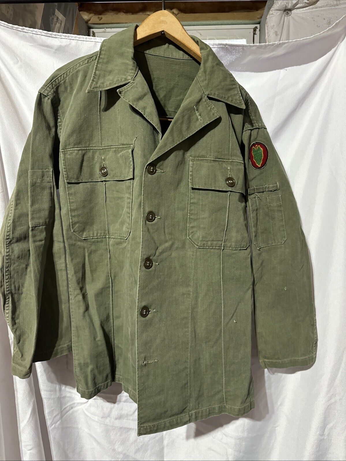Vintage 1950s US Army OG-107 Cotton Sateen Field Shirt 24th ID Modified Sz MED