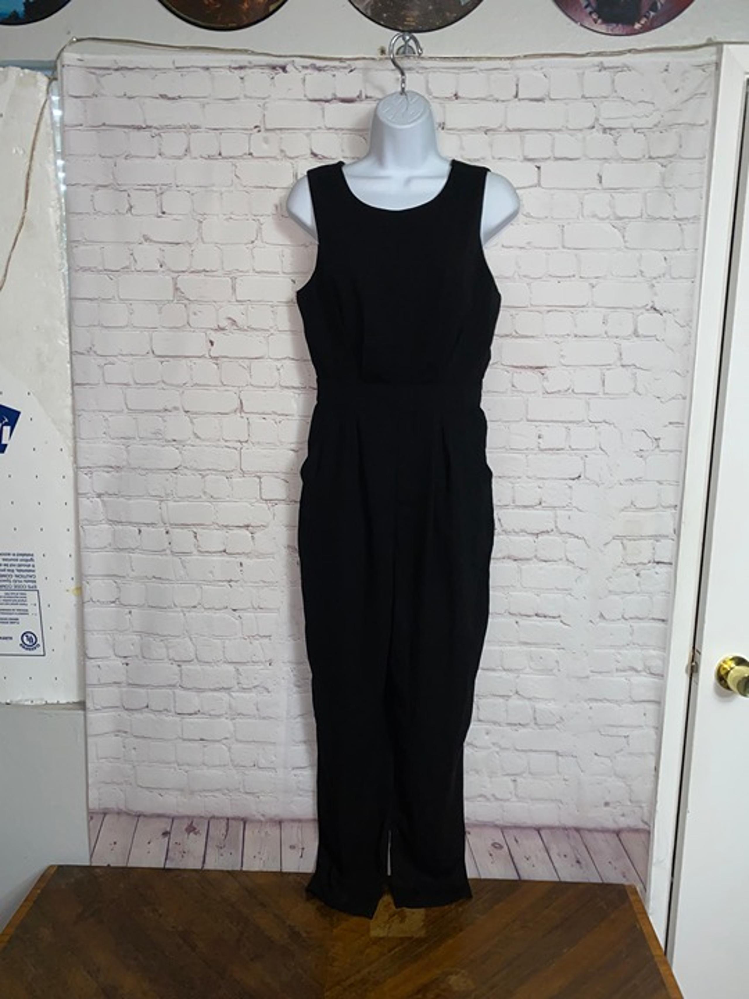 Sz.S*Forever 21*Black Lacy-Back Sleeveless Jumpsuit