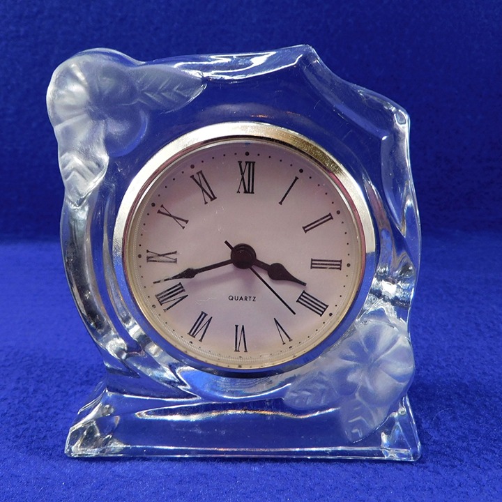 Small Heavy Glass Table Clock Quartz Movement Frosted Flowers 4.5 Works