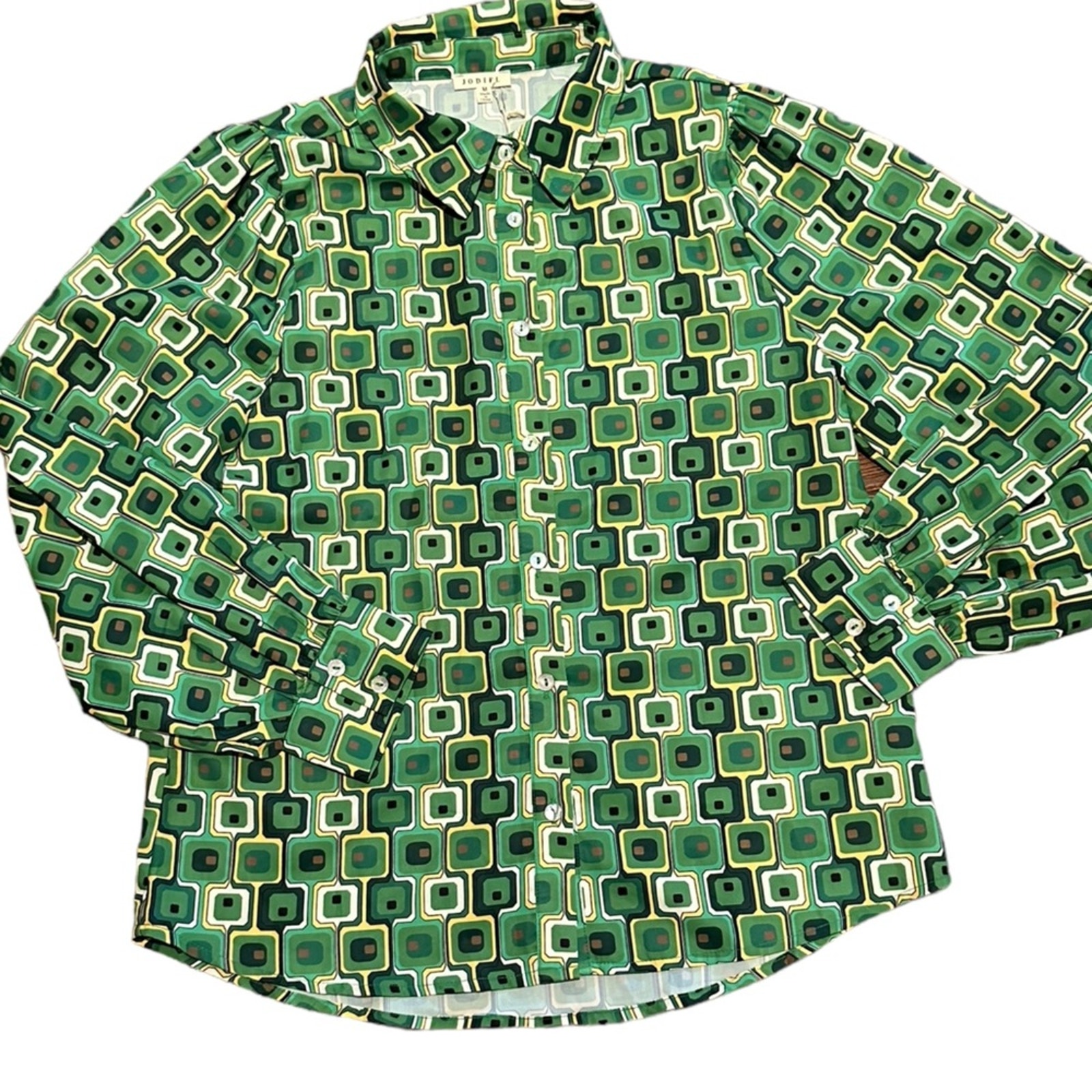 Jodifl Women’s Size Medium Green Retro Print Long Sleeve Top Shell Buttons NWT