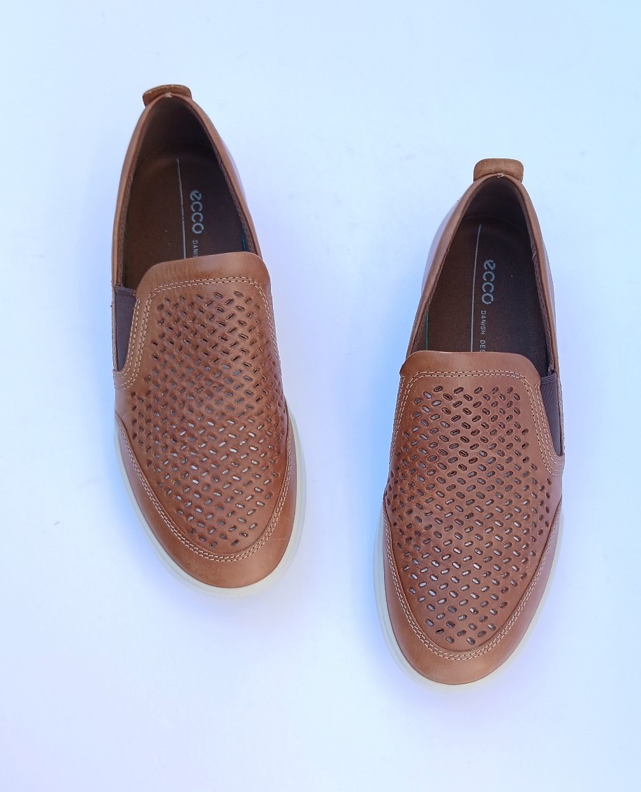 Ecco Collin 2.0 Perforated Leather Slip On Mens 10