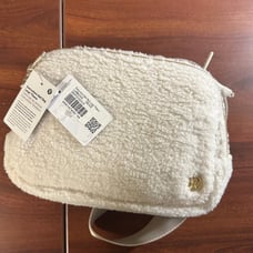 lululemon everywhere belt bag