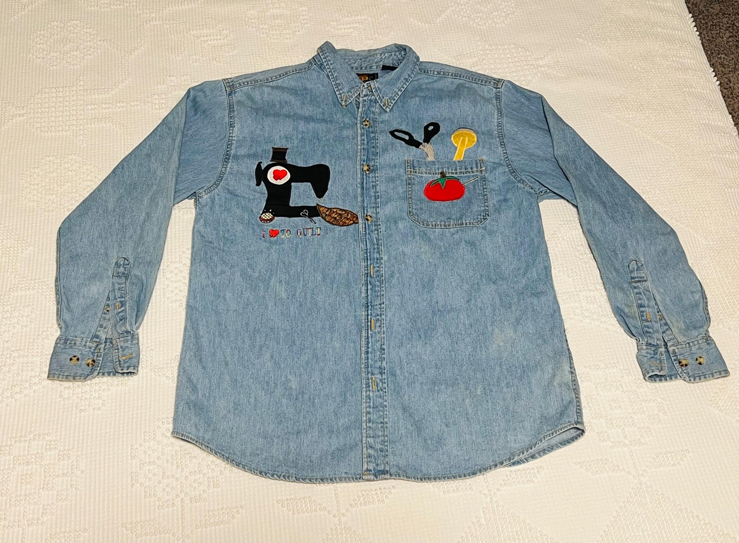 Route 66 Women's Denim Shirt **I Love To Quilt* Sz-Medium Long Sleeve Button-Up