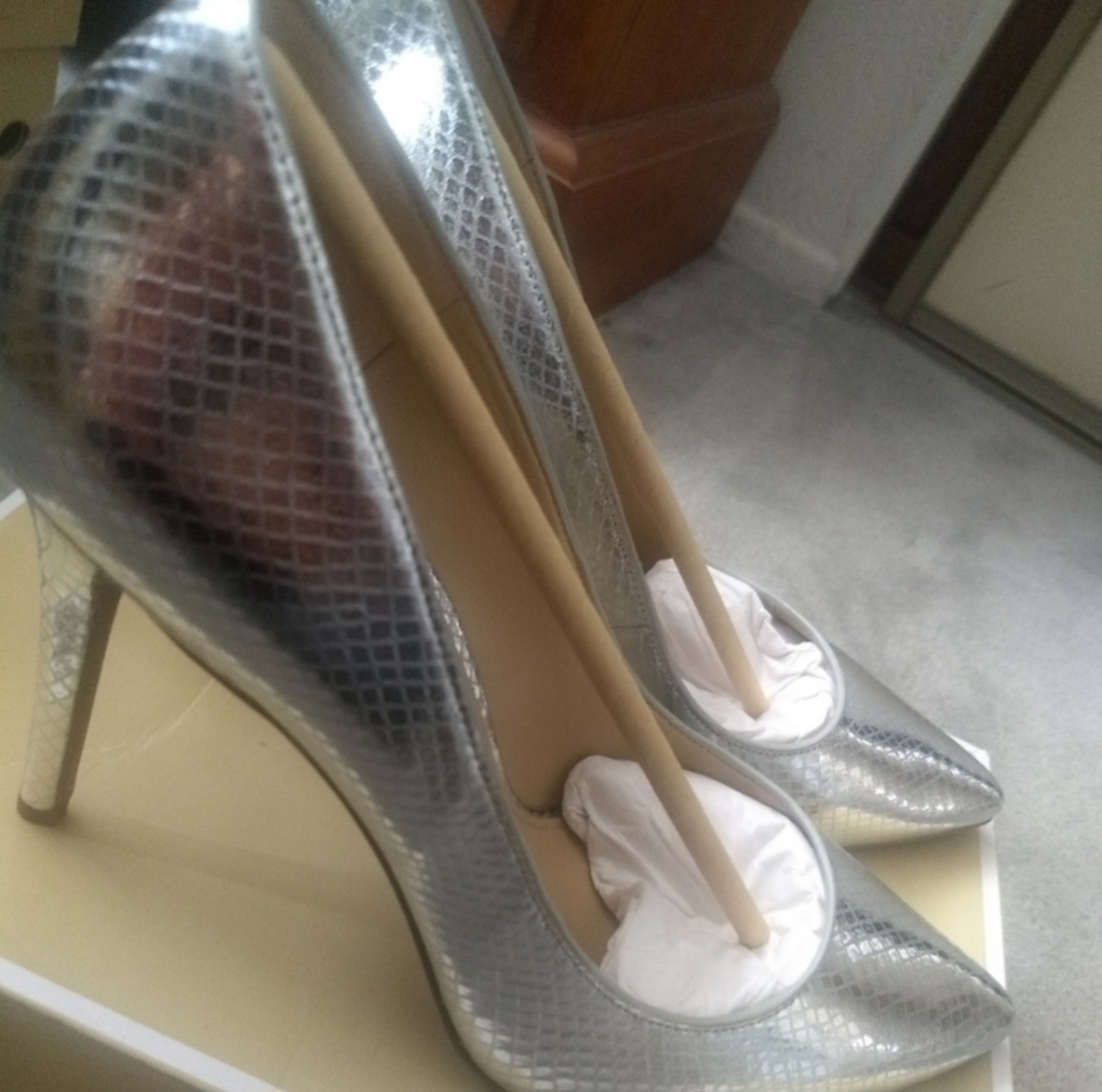 Michael Kors Claire Embossed leather pumps size 10 medium