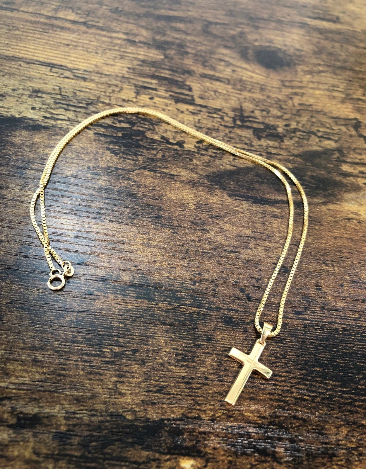 Solid 14kt 16inch box chain and cross pendant