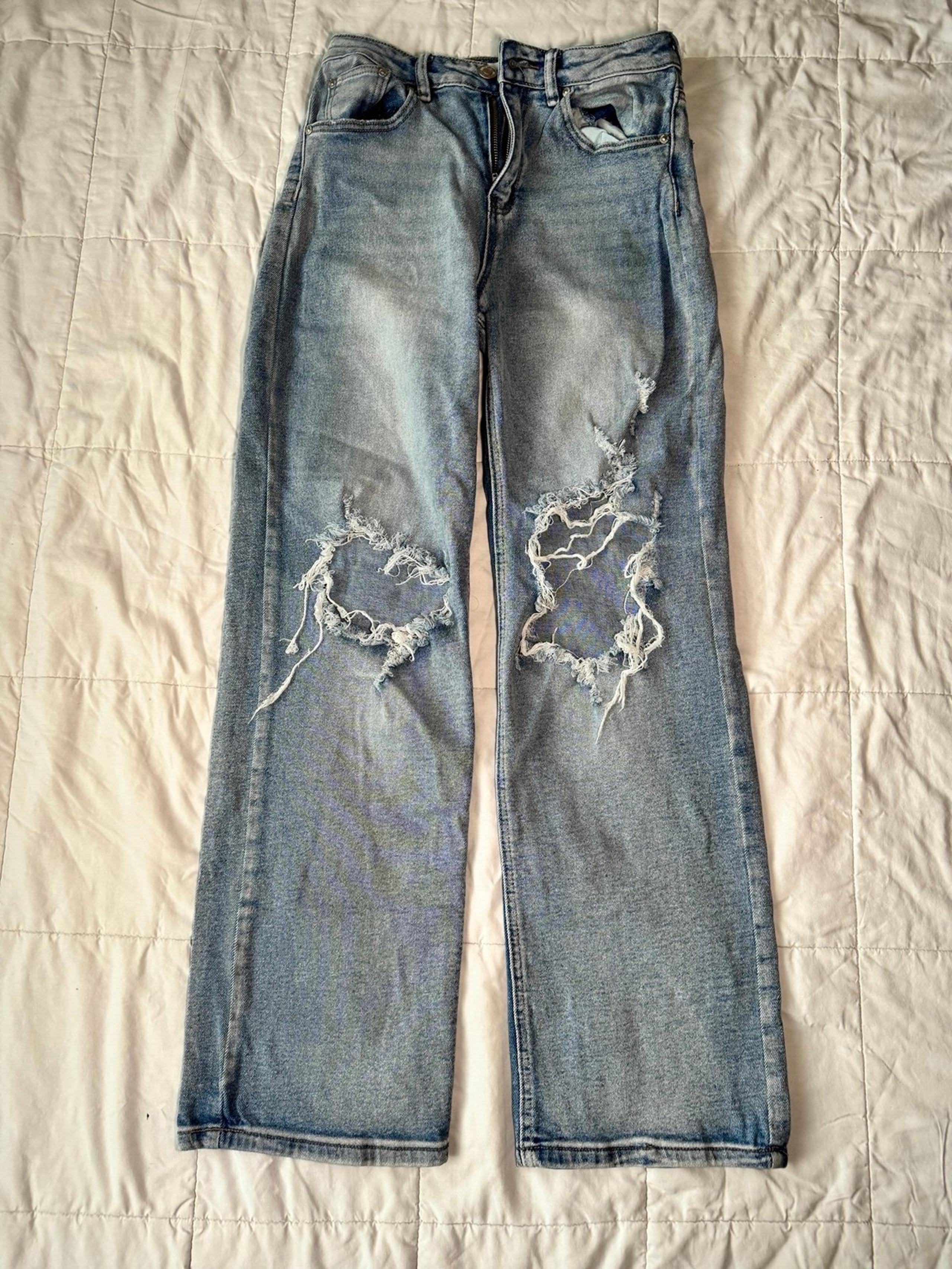 Women’s Ripped Jeans