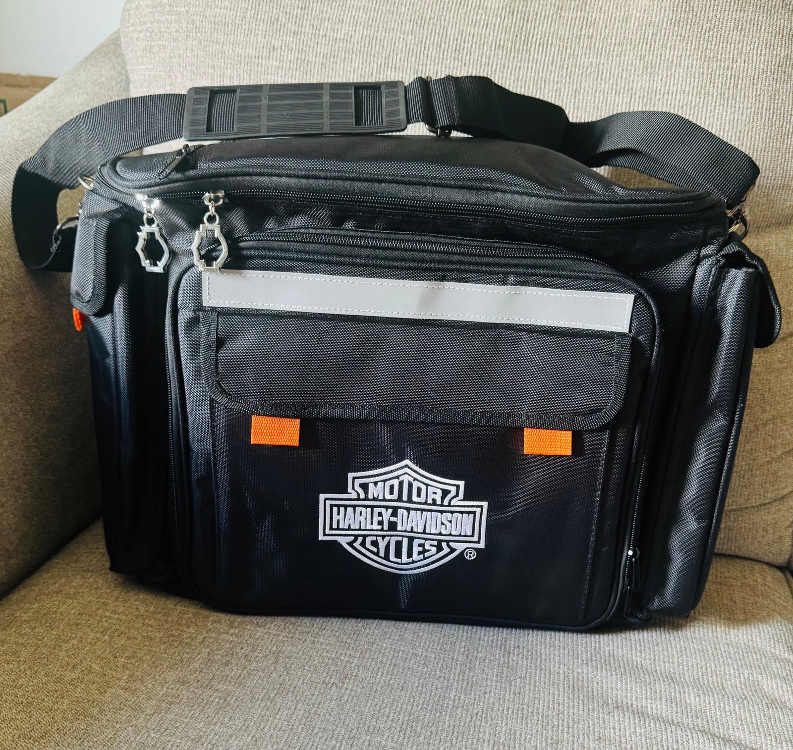 Harley Davidson Saddle Insulated Cooler Bag Picnic Set For Motorcycle W/ Cover