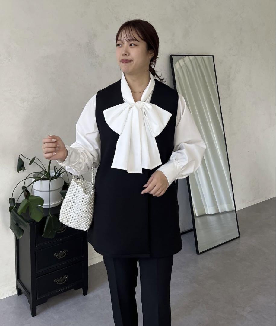 Prose Verse Ceremony Back Frill W Button Gilet