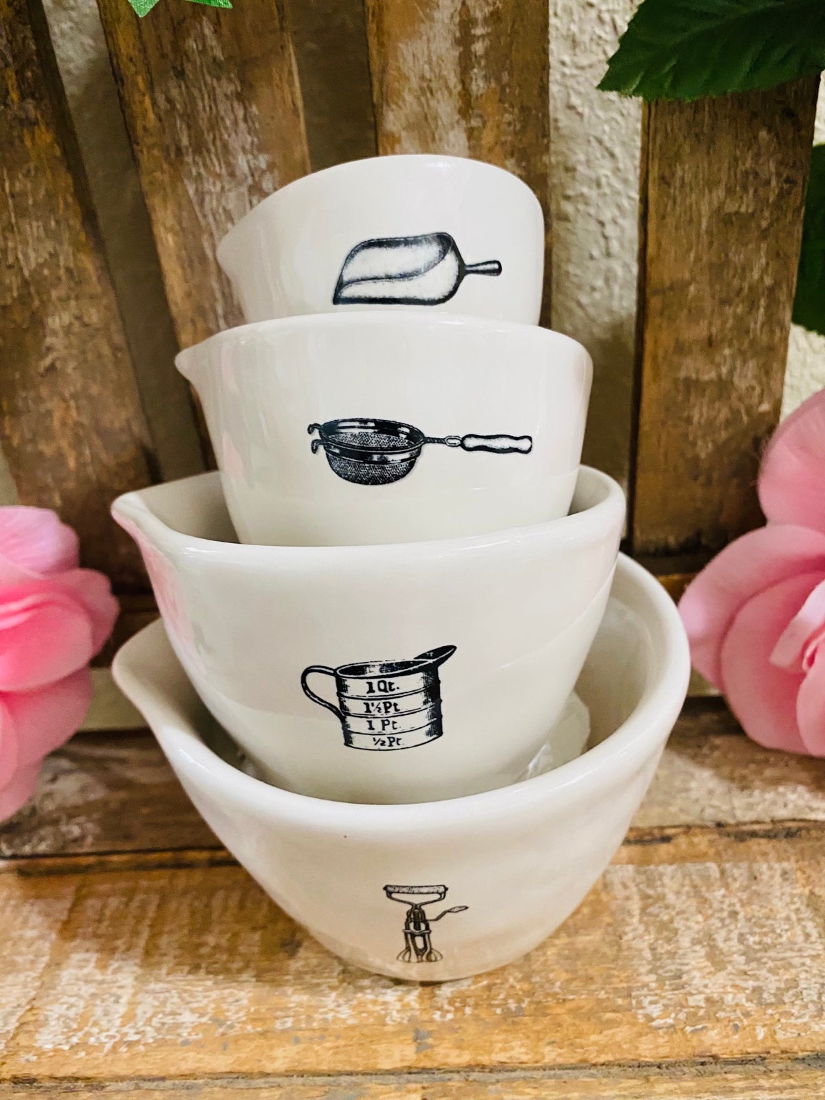 Rae Dunn MEASURING CUPS