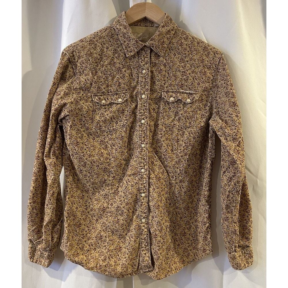 Vintage Wrangler Floral Pearl Snap Button Up Western Long Sleeve