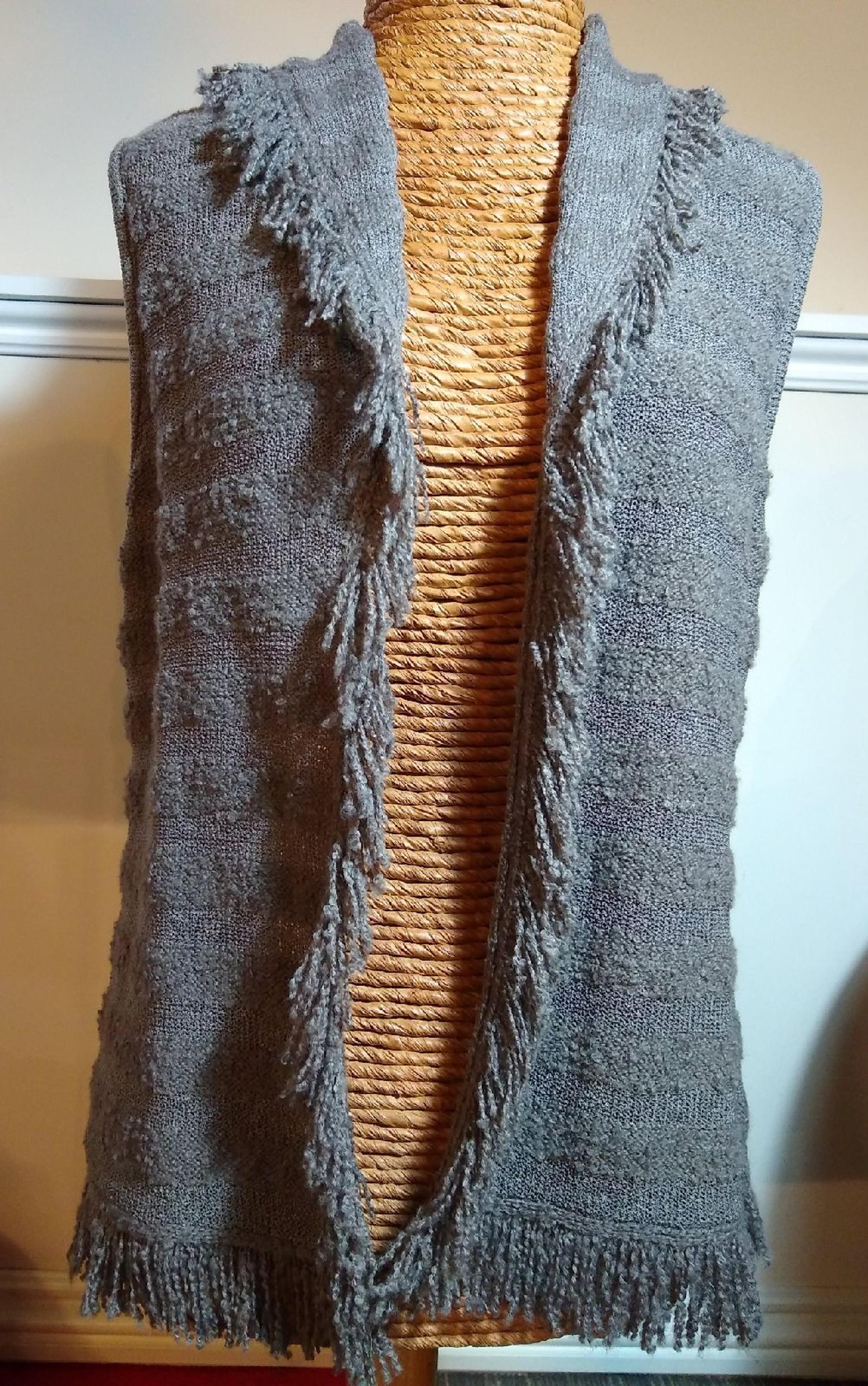 Women's taupe Chicos size 0 sweater vest
