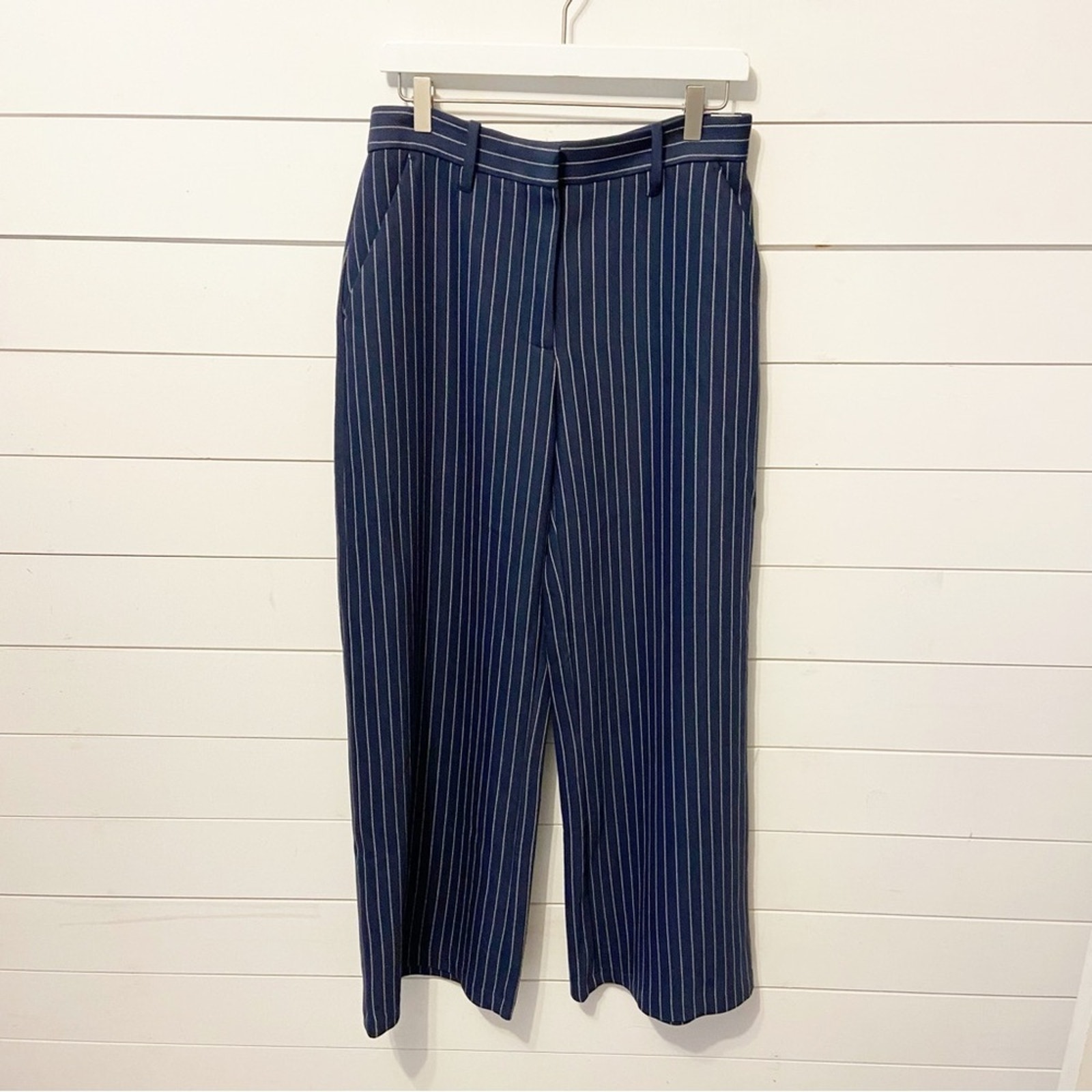 NWTs Abercrombie & Fitch | Women’s Wide Leg Navy Pin Stripped Trousers Medium