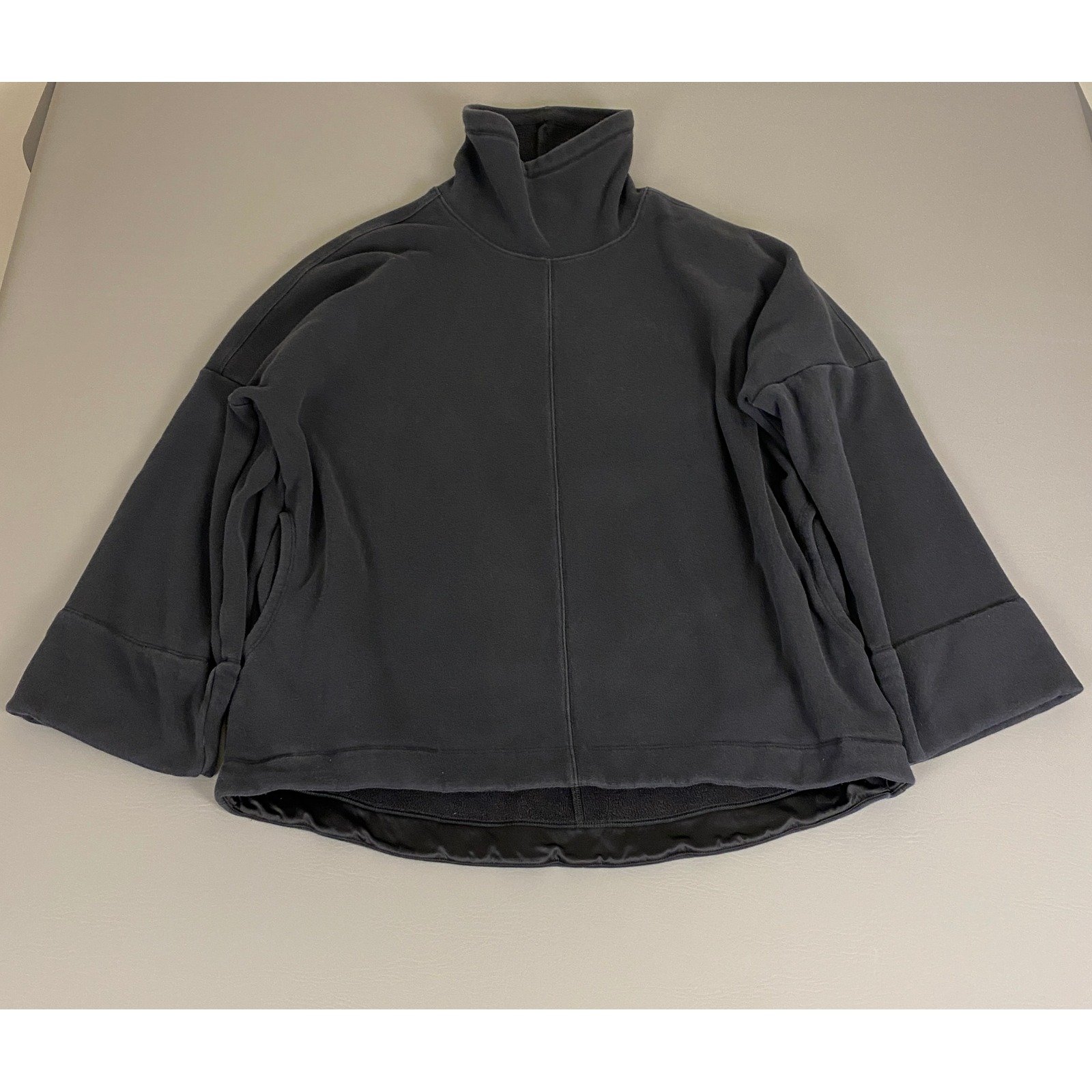 Athleta Cozy Karma Funnel Neck Sweatshirt Women's Gray Large Oversized Pullover