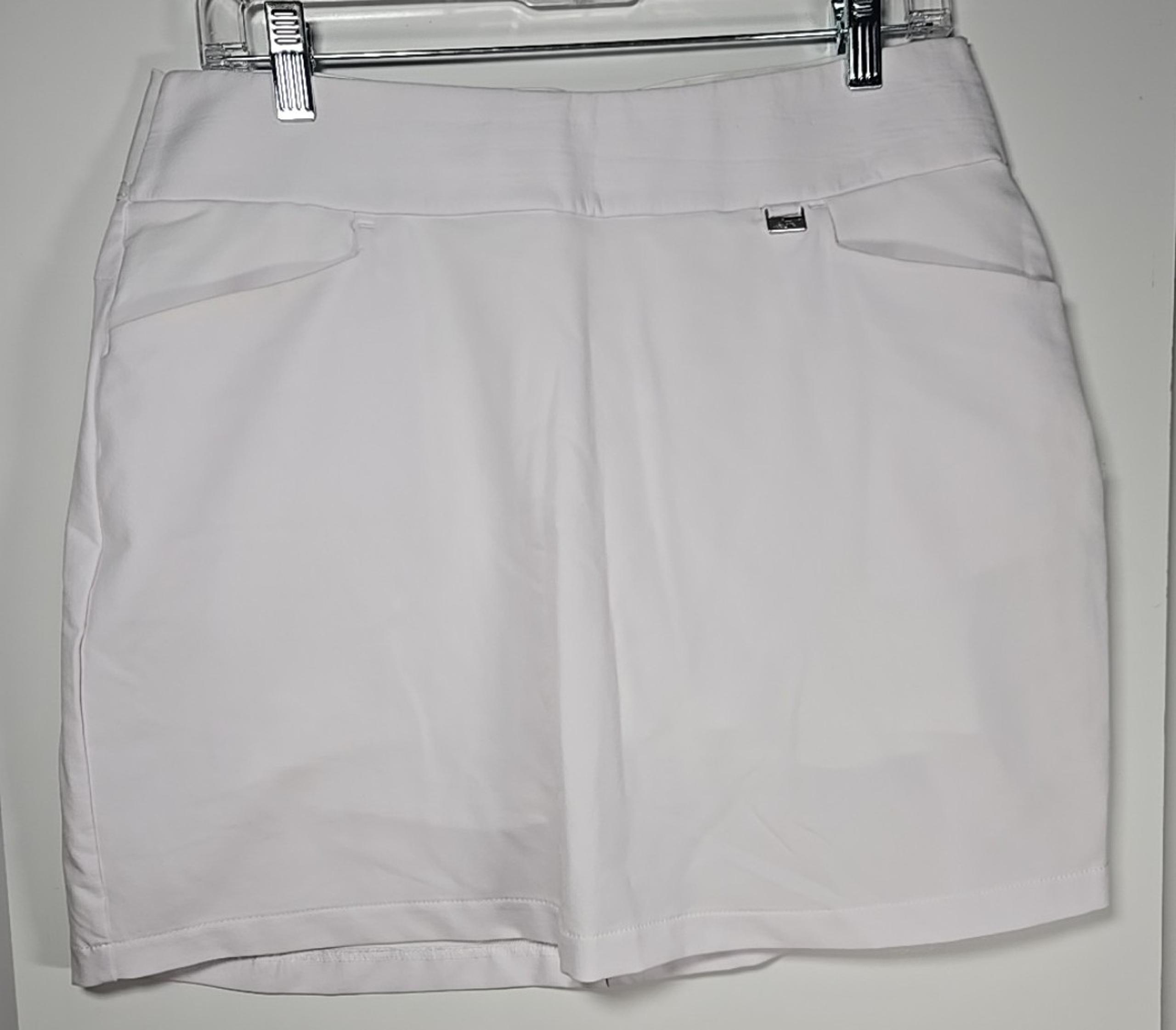 Greg Norman Play Dry Skort White, Size Medium Athetic Sports Active