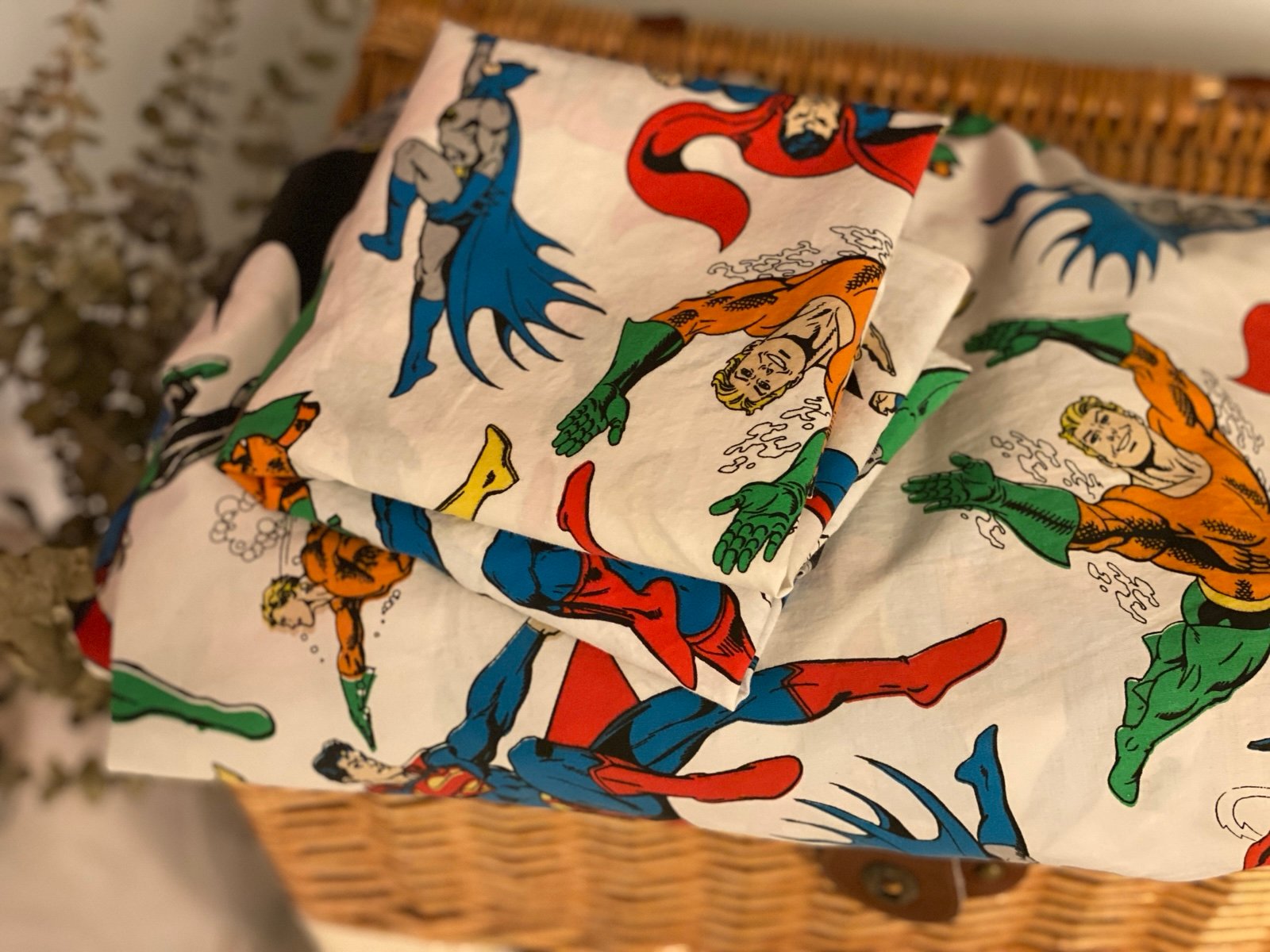 Pottery Barn Kids 100 Cotton Super Heroes pattern, twin set
