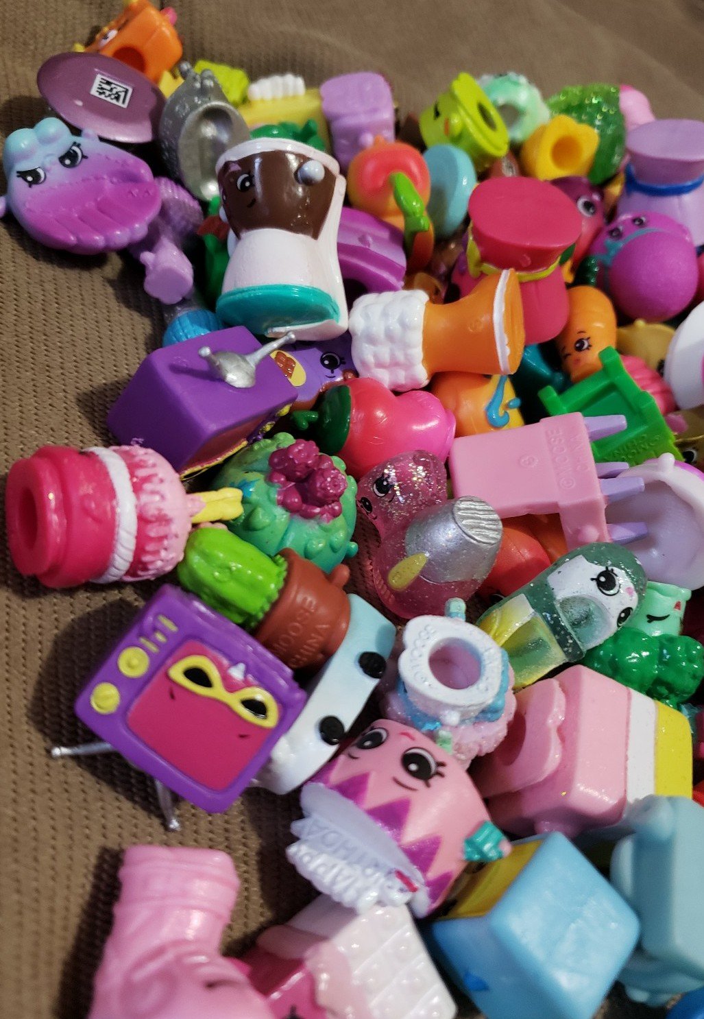 moose shopkins action & toy figures