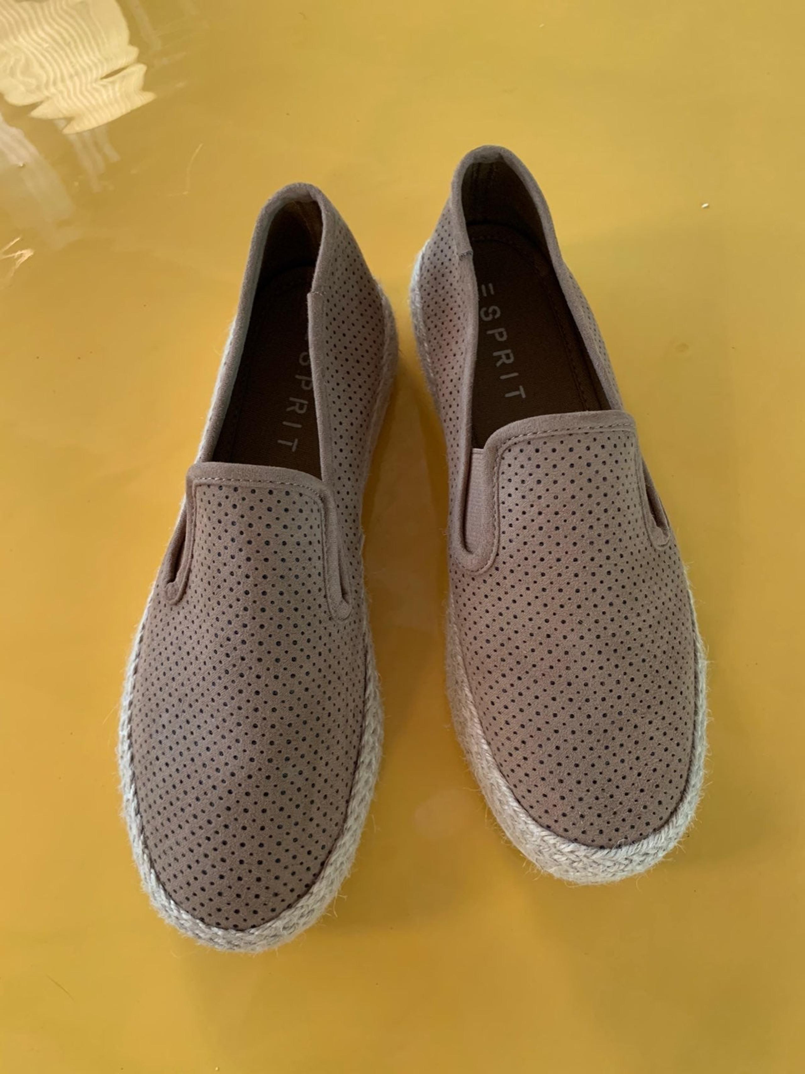 shoes - Esprit