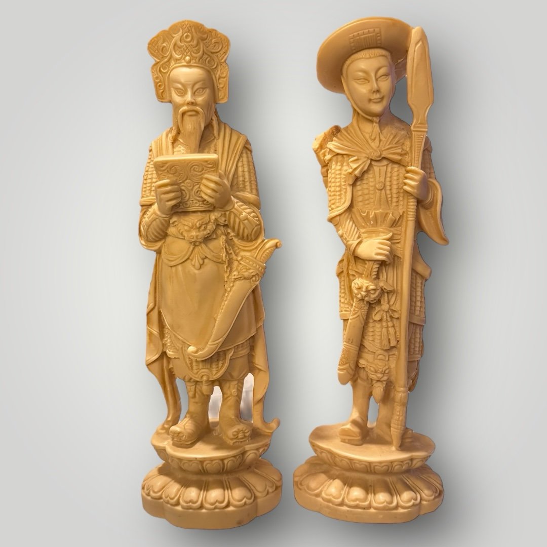 Vintage 12” Ivory Colored Resin Asian Male Figurines (Set of 2) Made In Italy