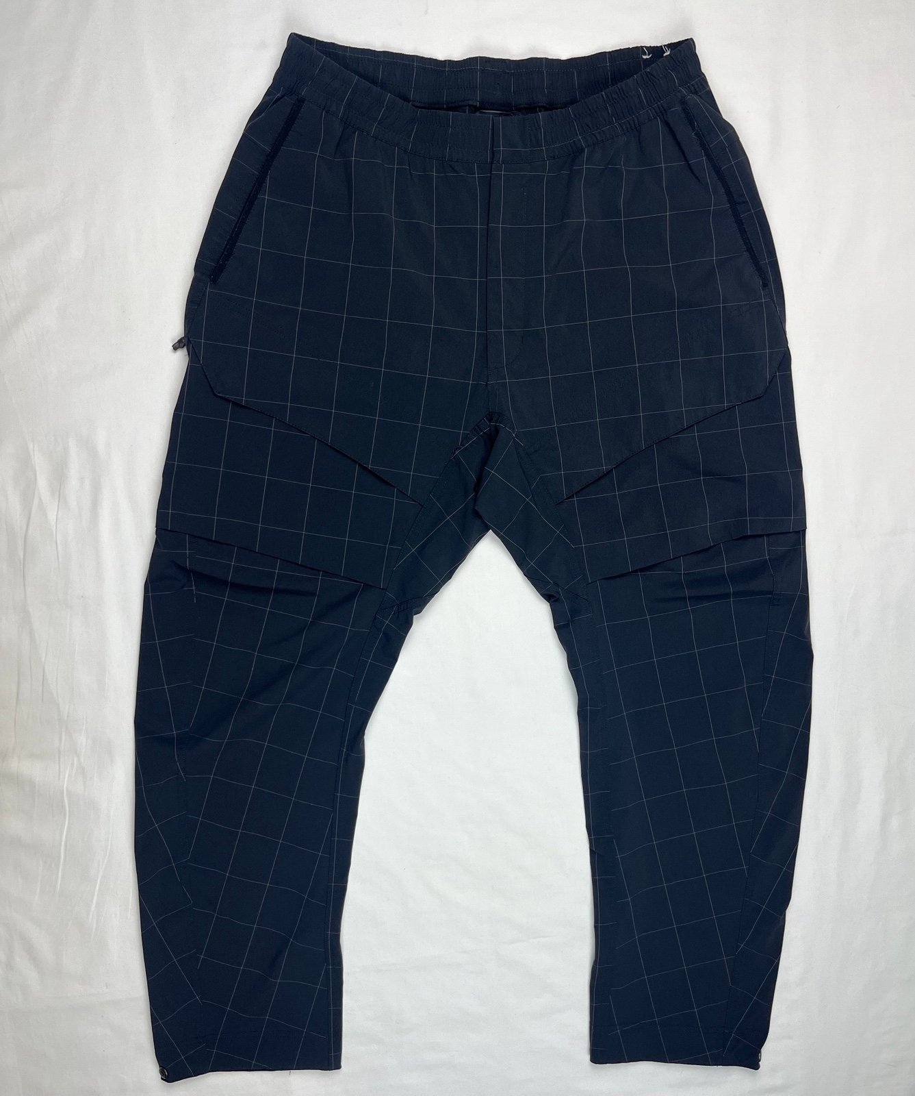 Nike Mens Tech Woven Cargo Pants Sz Large Black Plaid Elastic Waist B5