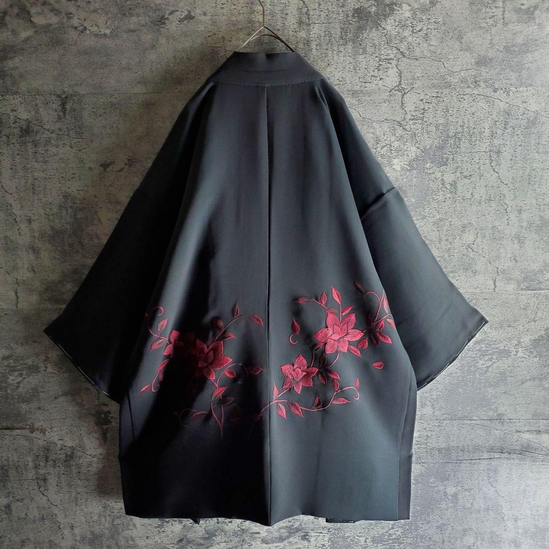 【Vintage】Used Haori Kimono Cardigan, Fashionable, Embroidery, Floral Pattern, Black, Red, Retro