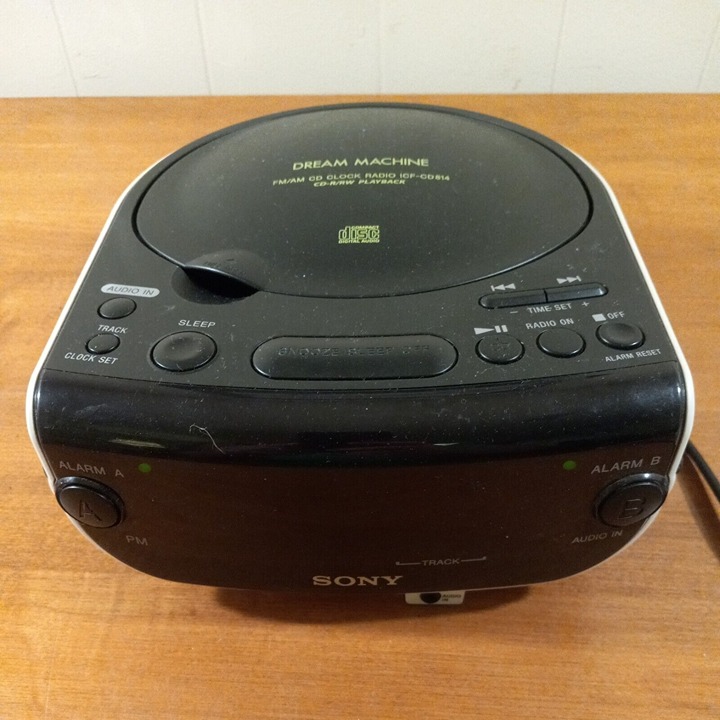 Sony Dream Machine AM/FM, Alarm Clock Radio, CD Player, ICF-CD814