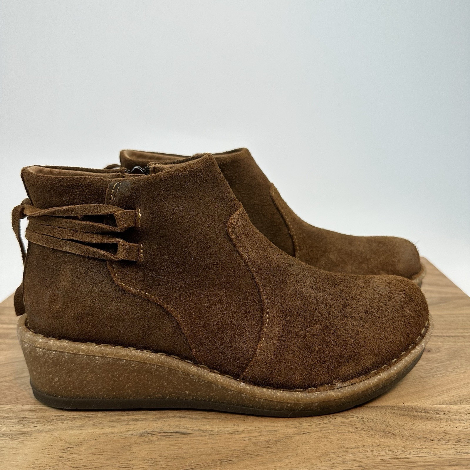 New NWOB Womens Born Viana Leather Wedge Bootie Ankle Boots Size 8.5 M