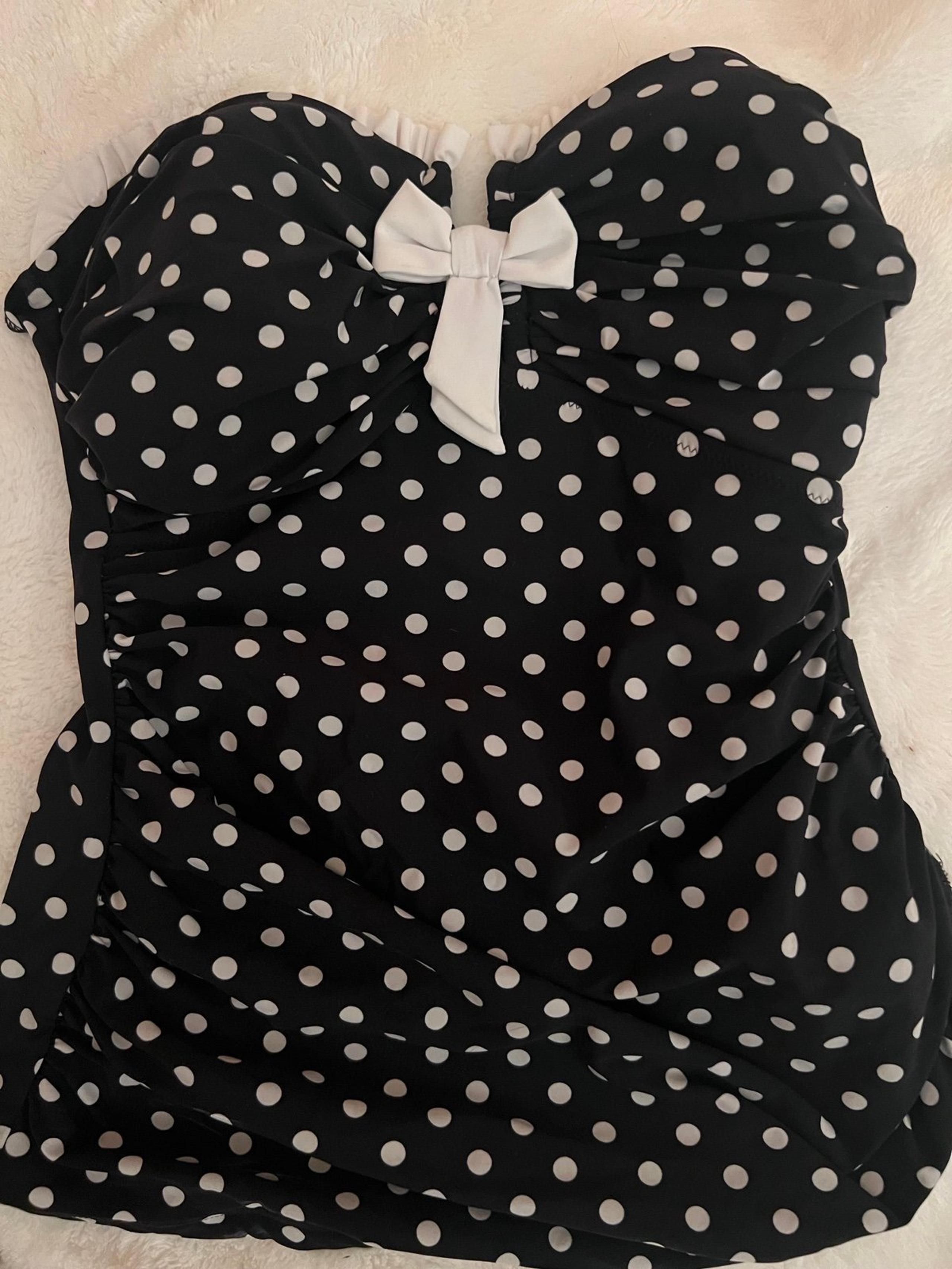 Women’s strapless bathing suit top size 6 brand Profile