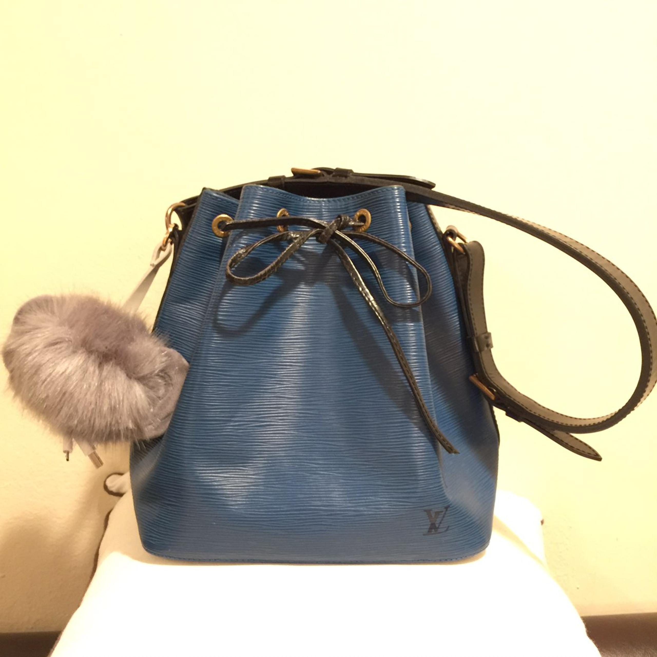 Authentic Louis Vuitton Bucket Bags