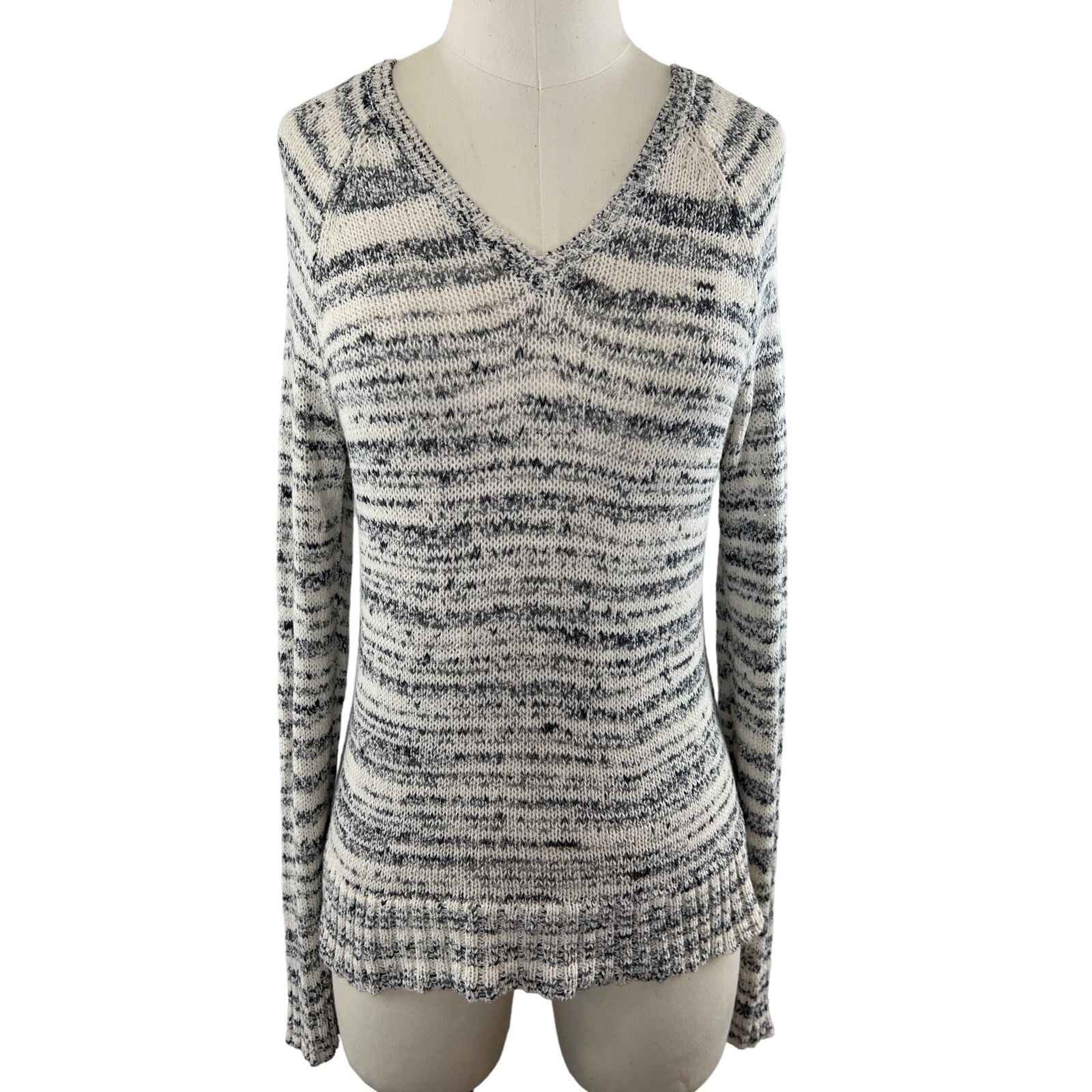 Eileen Fisher Marled White Gray Knit VNeck Long Sleeve Pullover Petite M Medium