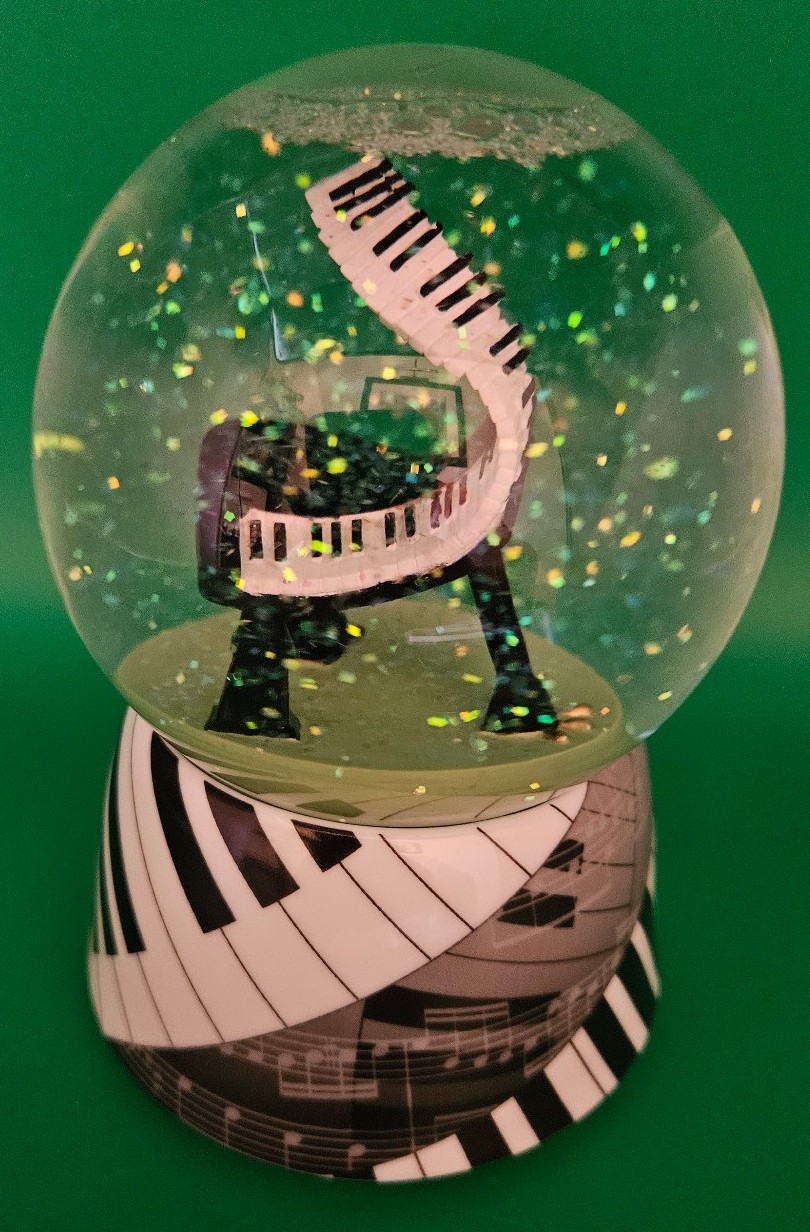Twinkle Jazz Piano Musical Waterglobe