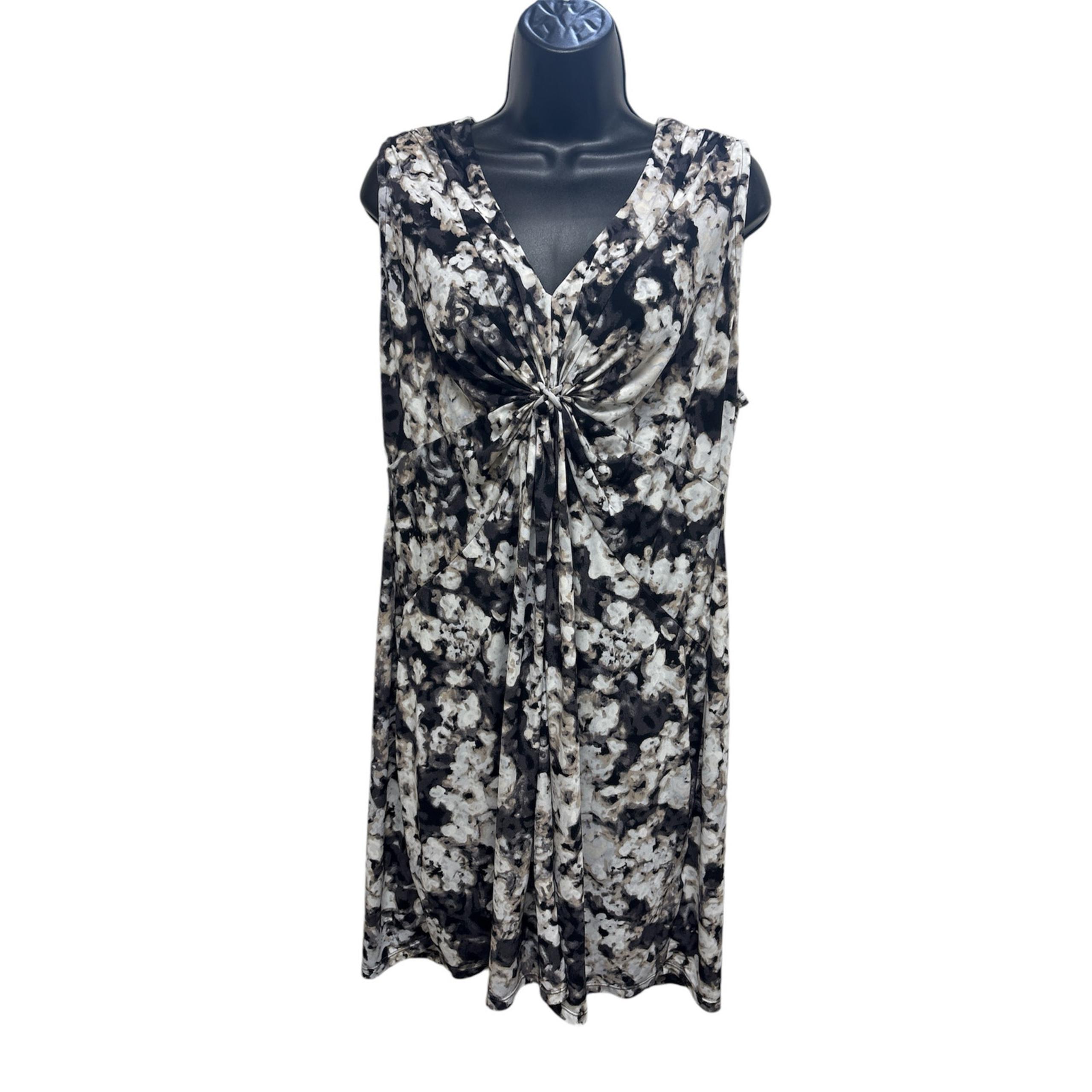 Daisy Fuentes Women's XL Gray Floral Sleeveless Knee Length Dress