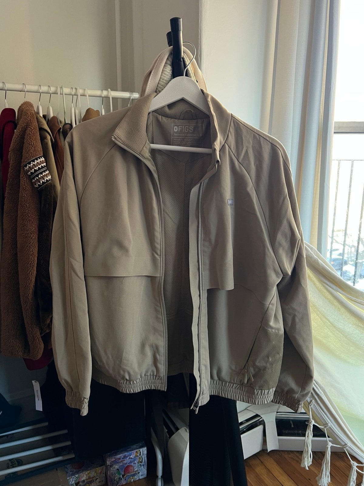 Figs Sydney Scrub Jacket