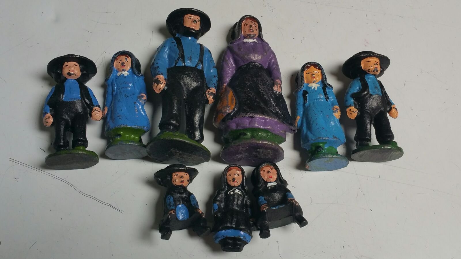 1920 Cast iron Amish Family 9 Piece