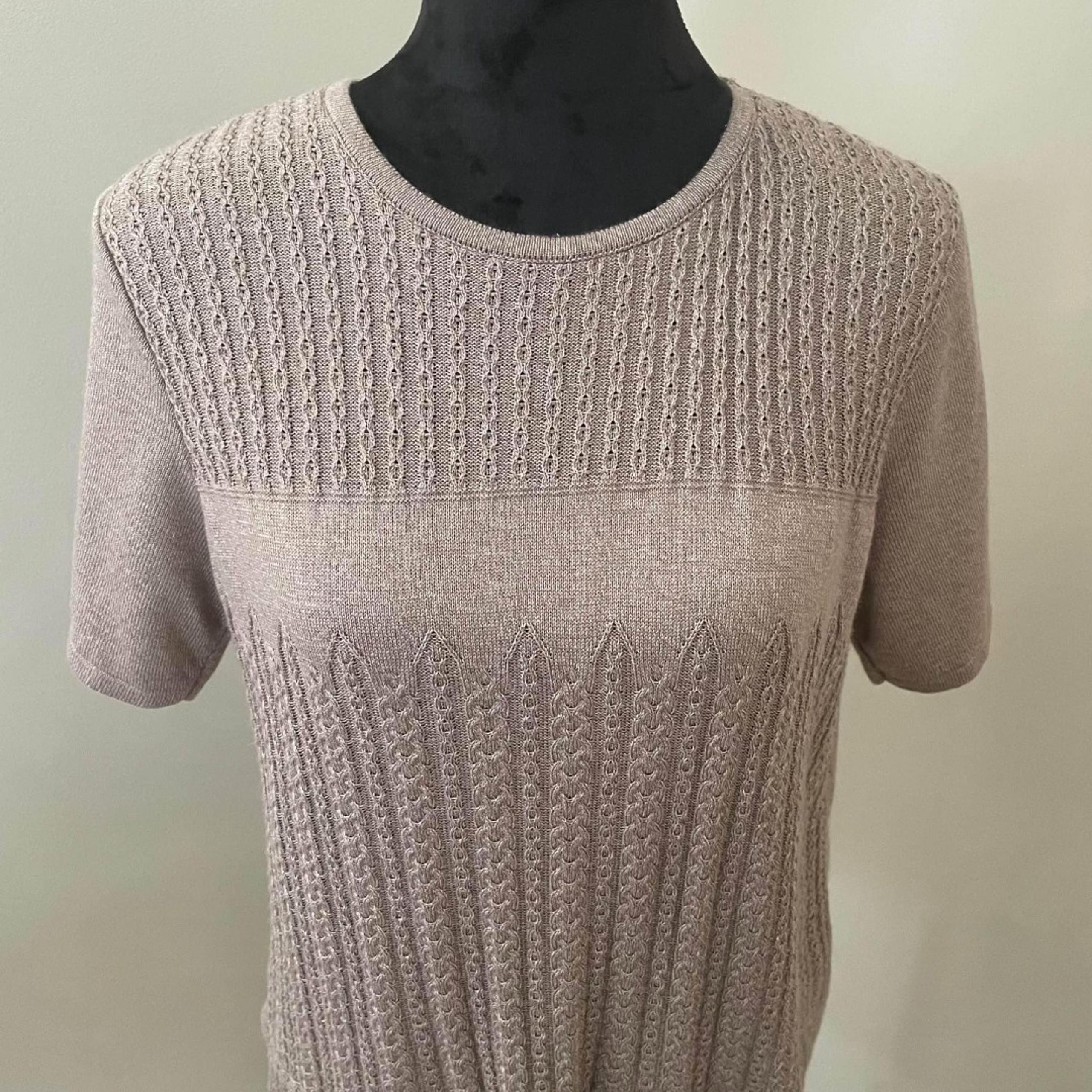 Alfred Dunner Cable Knit Sweater Size Medium Taupe Texture Round Neck