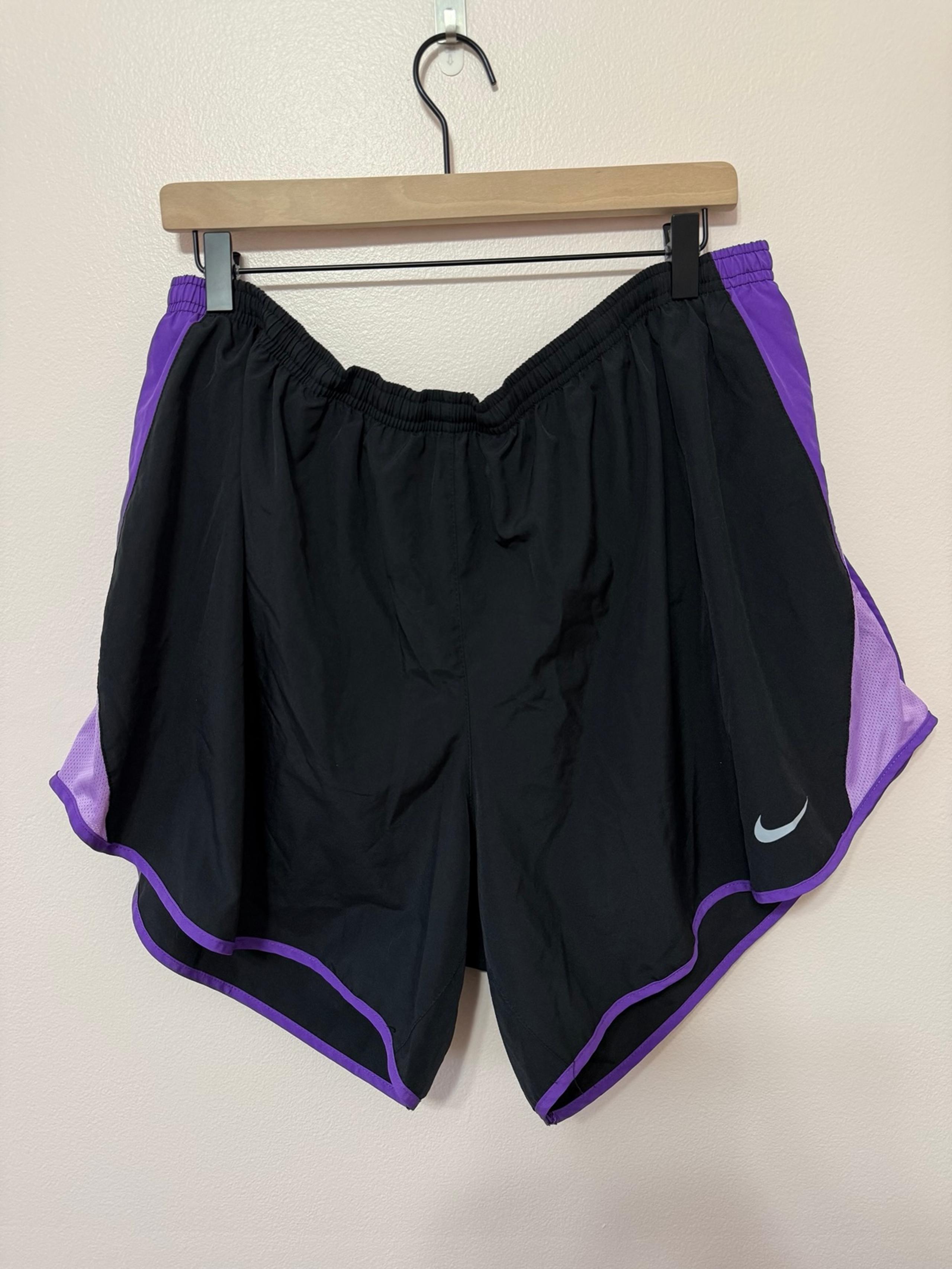 Womens Plus Size Nike Athletic Dri-Fit Running Shorts