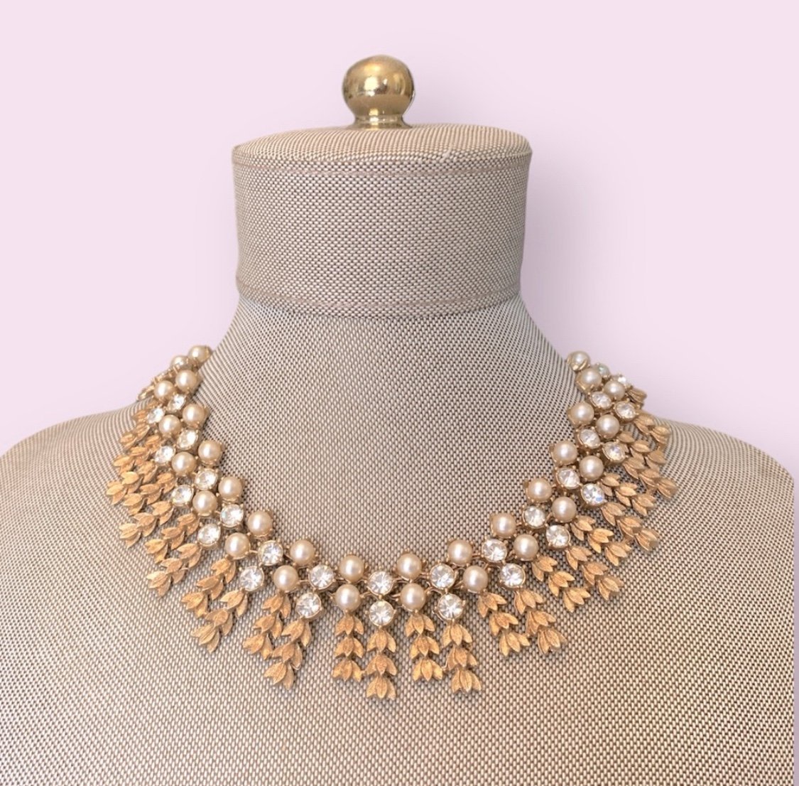 VTG 1960s Royal Highness Necklace