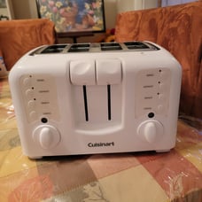 Cuisinart White 4 Slice Toaster Tested