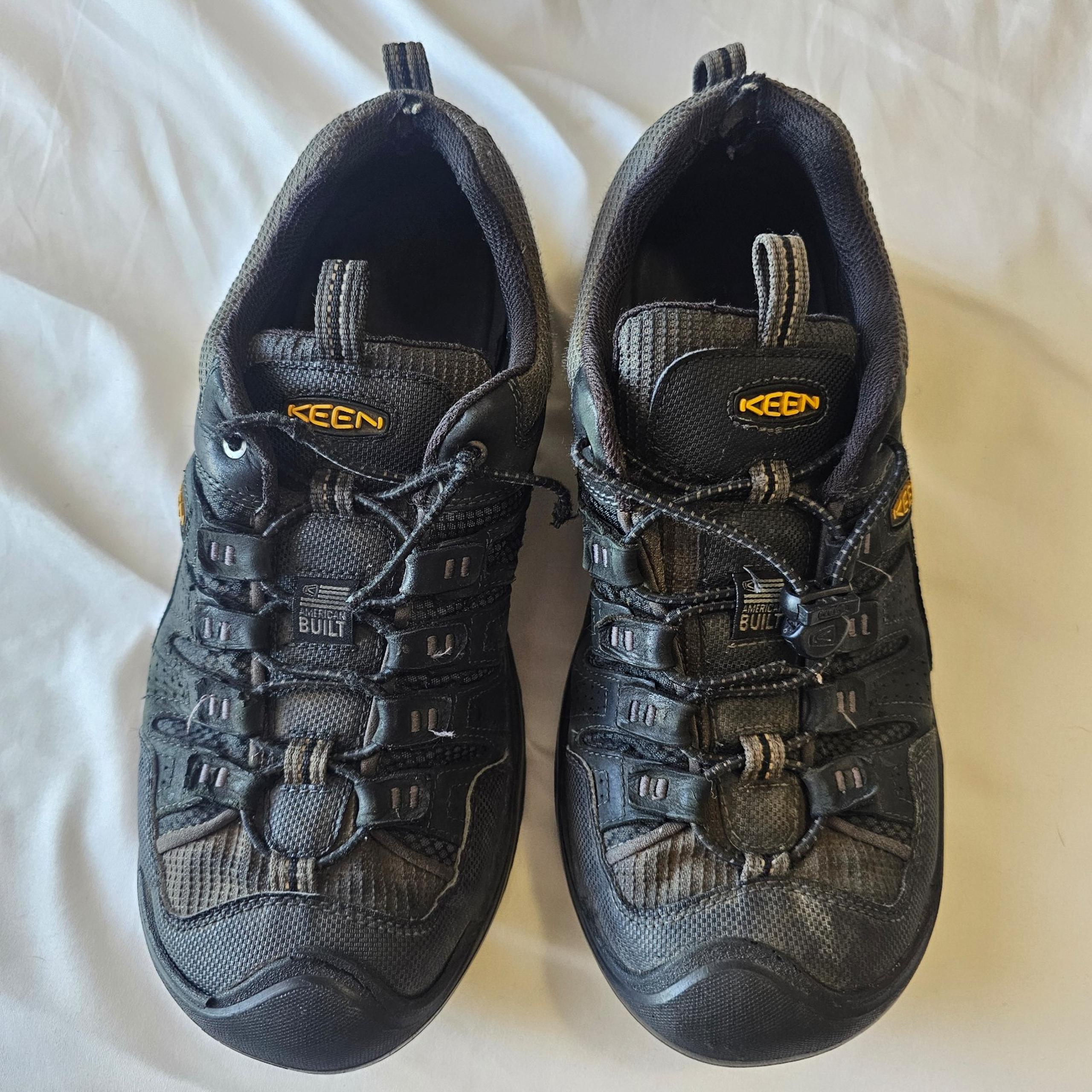 Mens 11 Targhee Keen Water Proof Shoes Sneakers Black Hiking Pre-owned