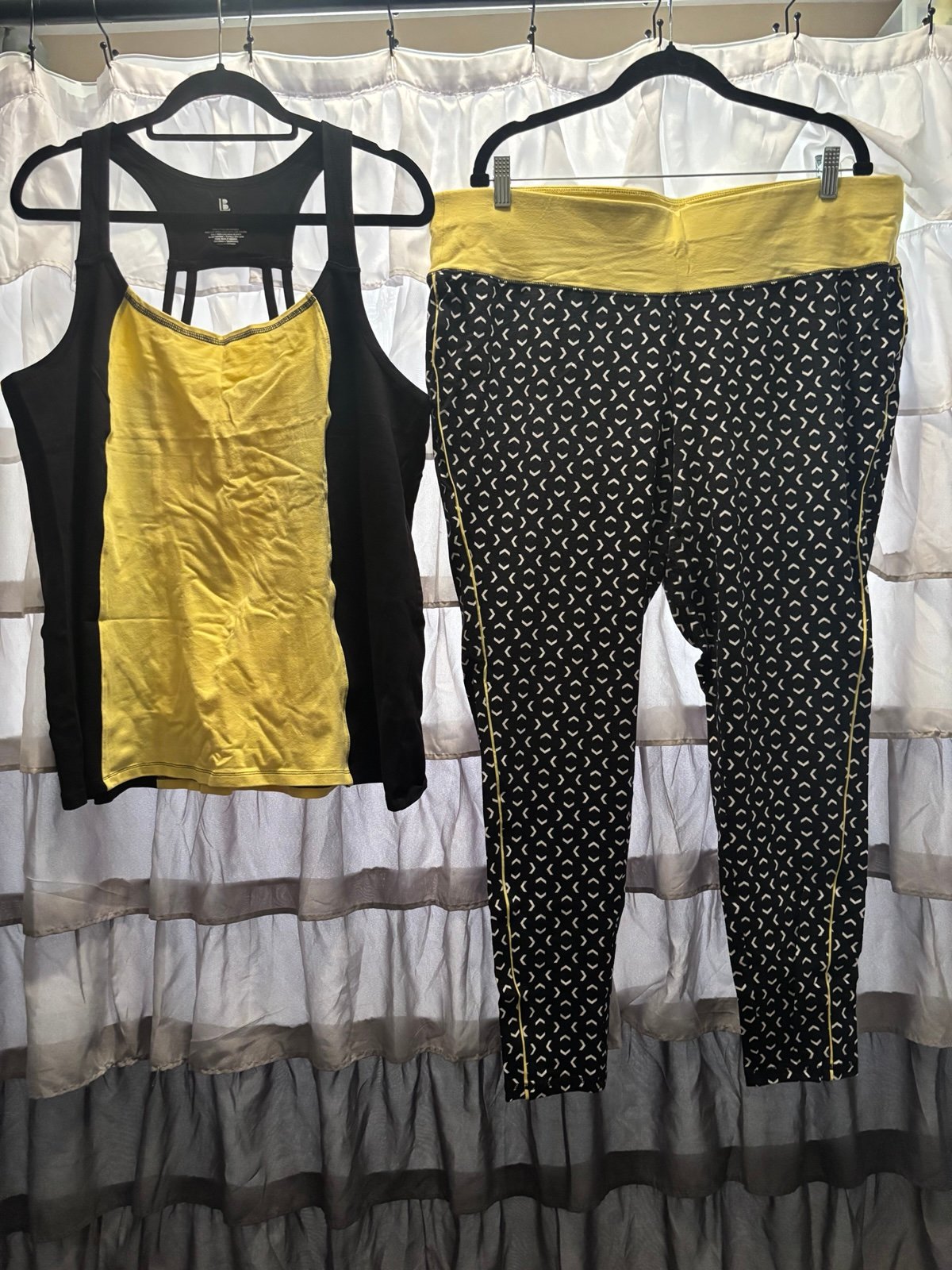 B active black & yellow set 22/24